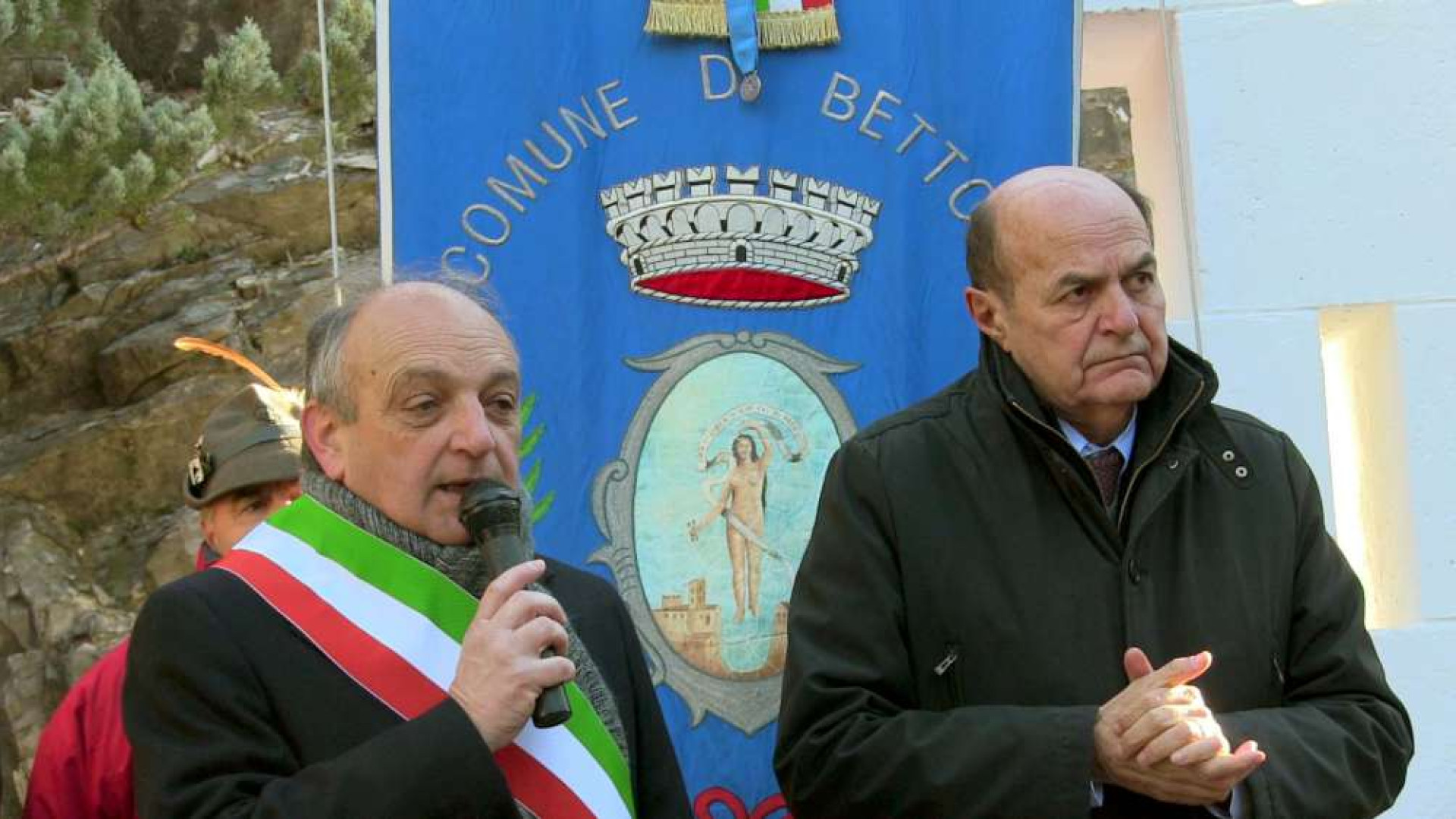 Eccidio di Rio Farnese, commemorazione a Bettola con Bersani