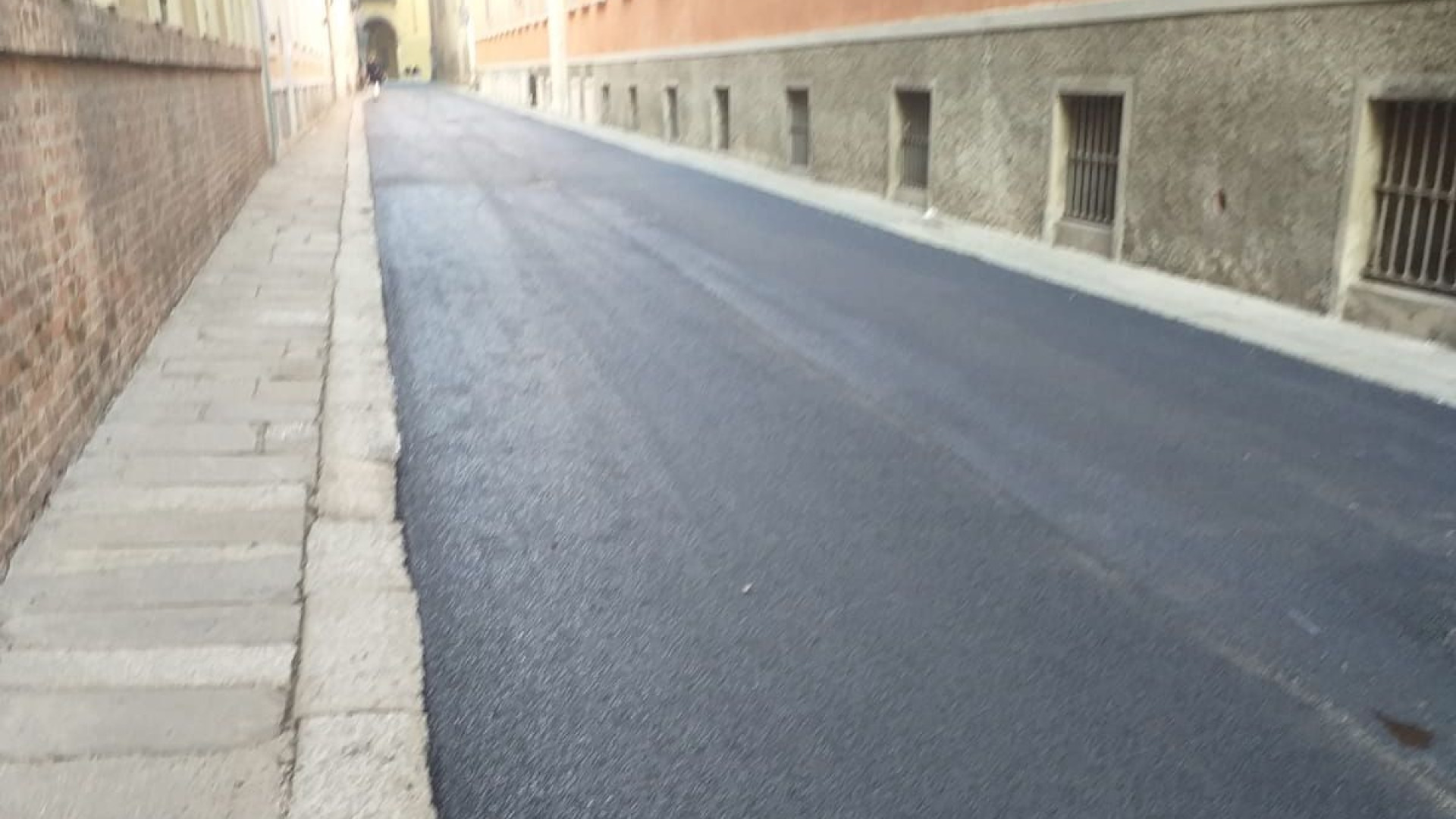 Terminata la riasfaltatura di via San Vincenzo. Altri cantieri al via