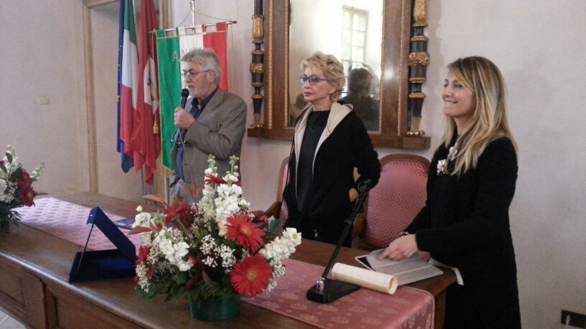Premio Anmil 2015: a palazzo Farnese è stato il giorno di Enrica Bonaccorti. Foto
