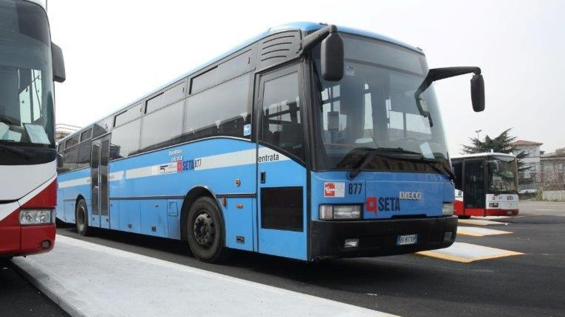 Positivo al Covid sul bus per Gossolengo. Passeggeri invitati a fare il tampone