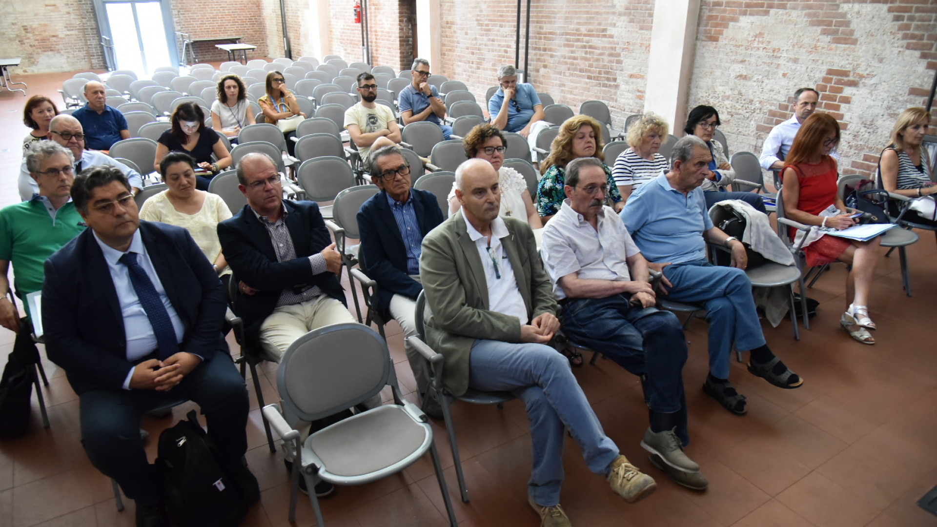 Residenza e stato di famiglia rilasciati in tabaccheria a Piacenza