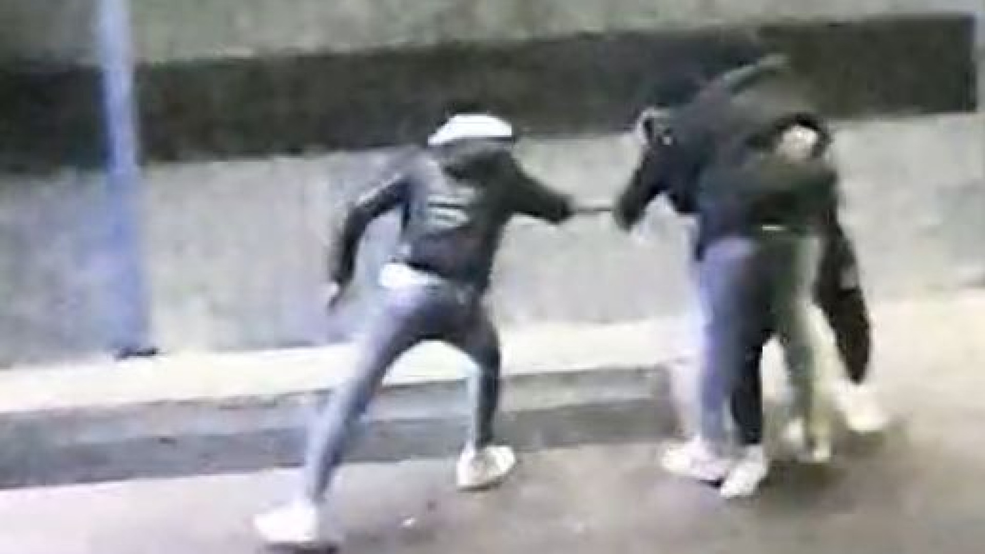 "Zona del Corpus Domini in mano a bande di ragazzini", parla un residente