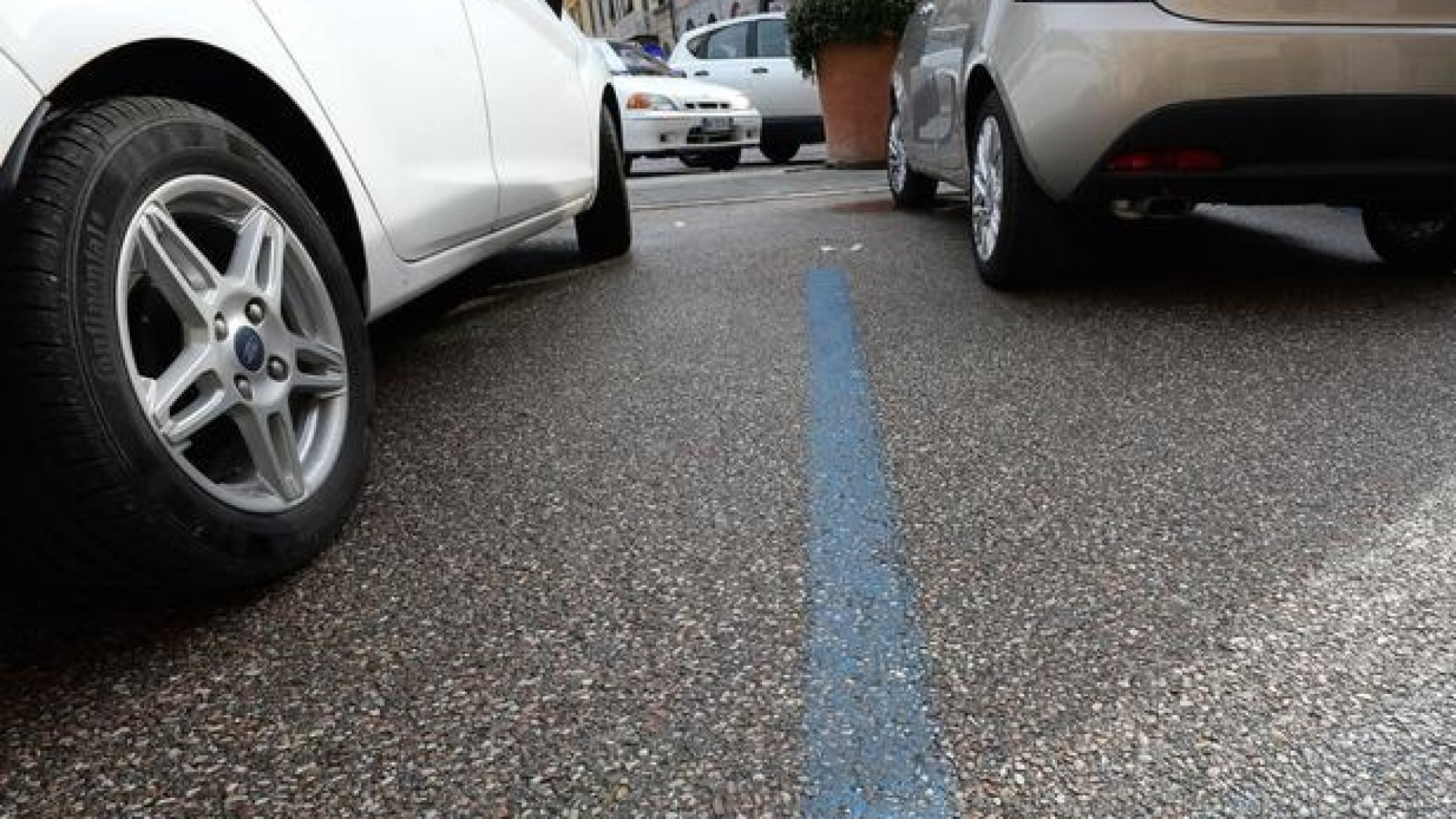Da oggi anche a Piacenza la sosta sulle strisce blu si può pagare col Telepass