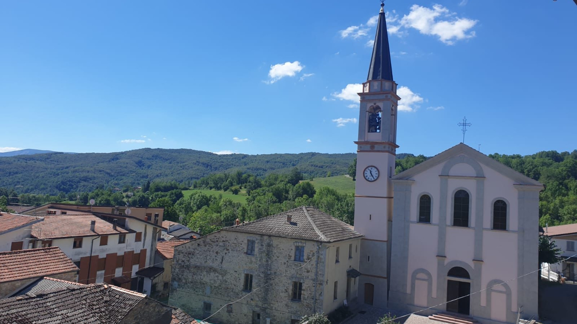 Progetto per la canonica di Mareto: "Ambulatorio, uffici e scuola parentale"
