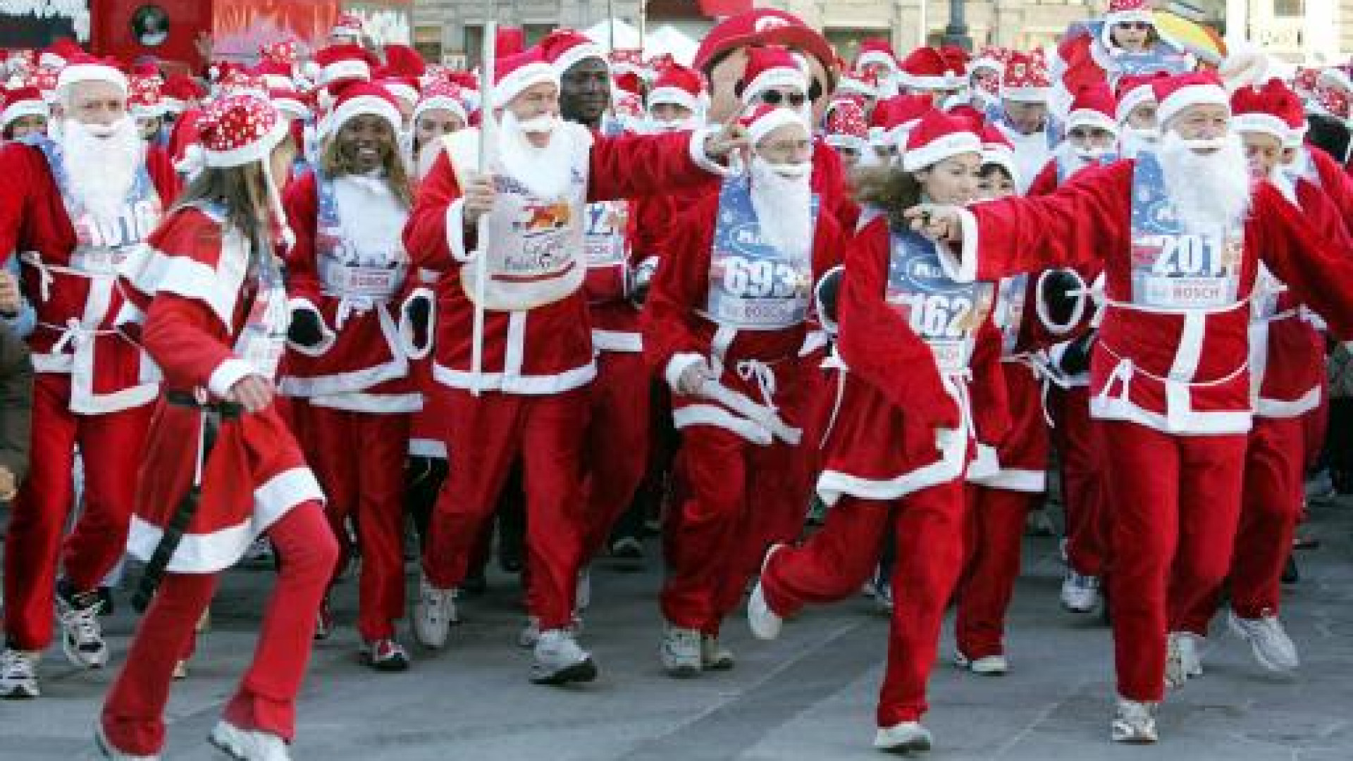Un Natale tutto di corsa:  Babbi in marcia a Piacenza e Bobbio. Sfida sul Panettone di Groppallo