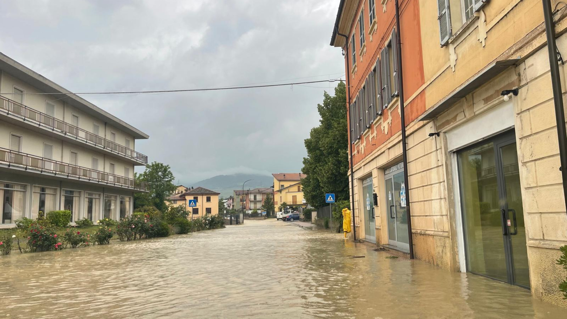 Pioggia e grandine nel Piacentino, temporali in provincia: Val Tidone allagata