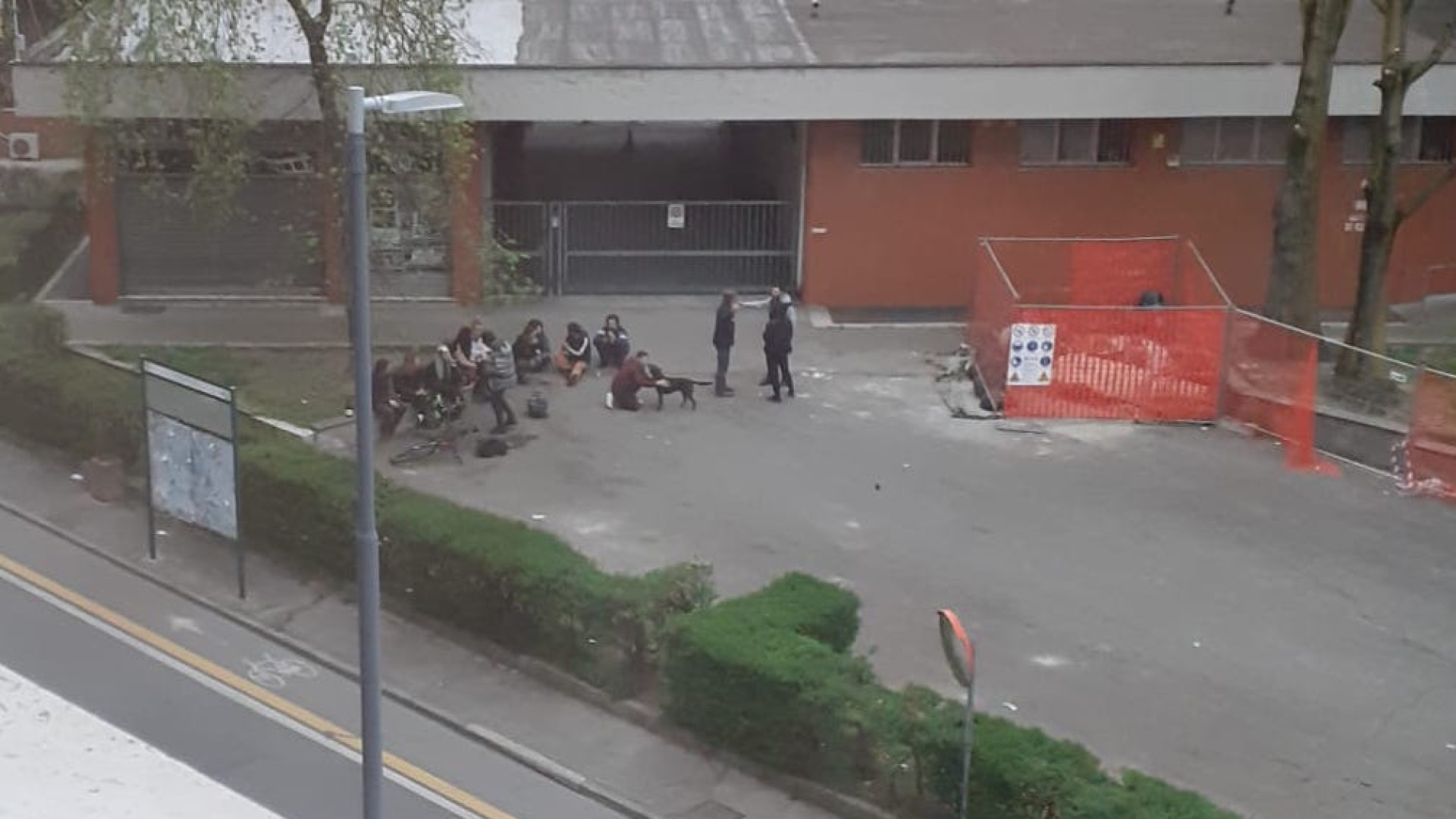 "Degrado e ubriachi tra via Negri e via Campo Sportivo, servono più controlli"
