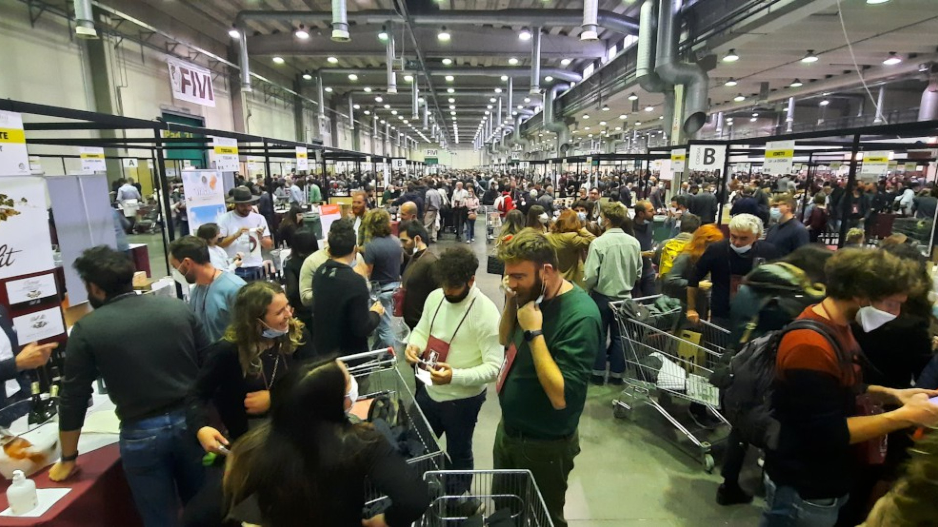 Con 700 cantine da tutta Italia, tre giorni di vignaioli indipendenti a Pc Expo