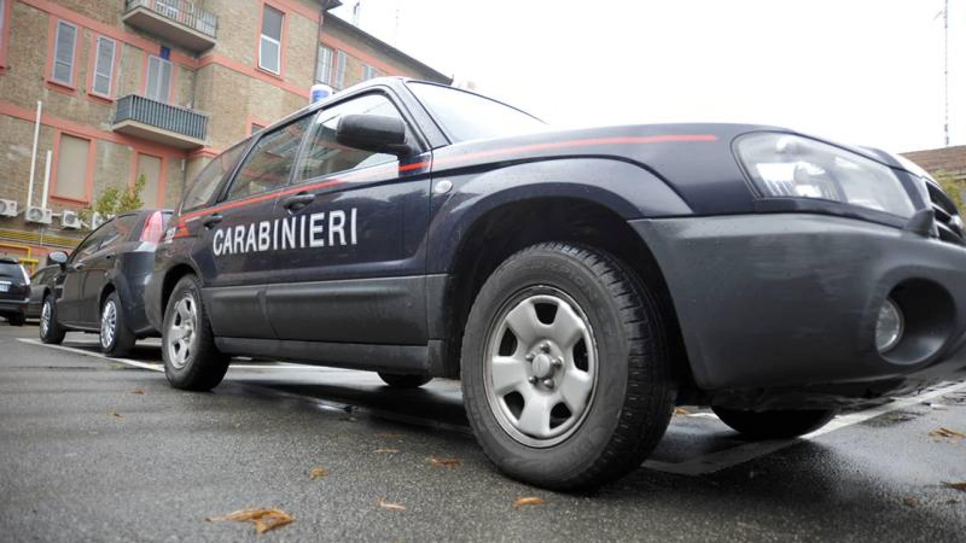 In auto 22mila euro di borse e portafogli rubati: due denunce