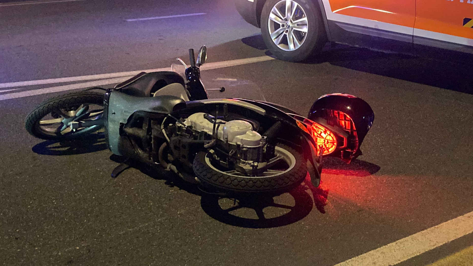 Cade dallo scooter e sbatte la testa: piacentina 34enne in coma farmacologico