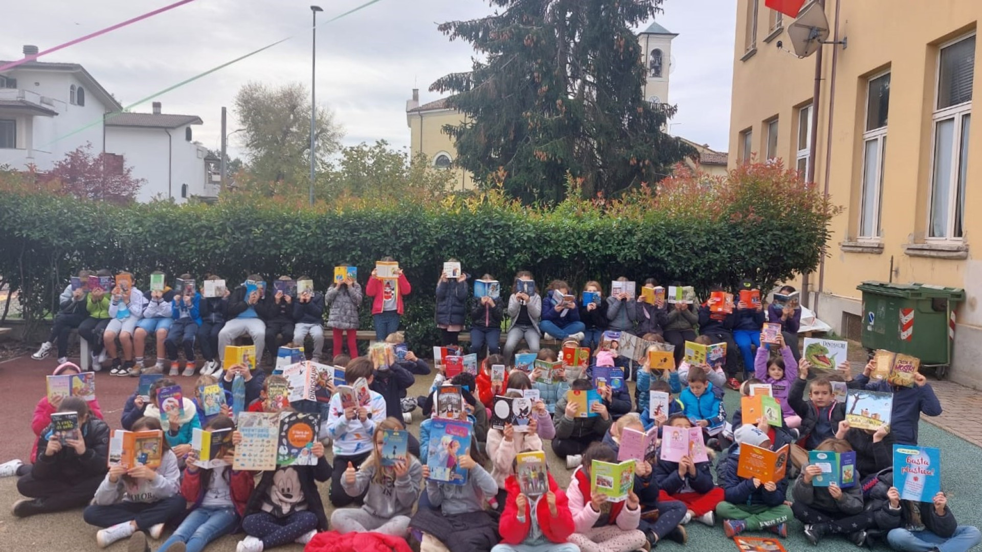 Settimana della lettura: flash mob delle scuole elementari a Gossolengo e Quarto