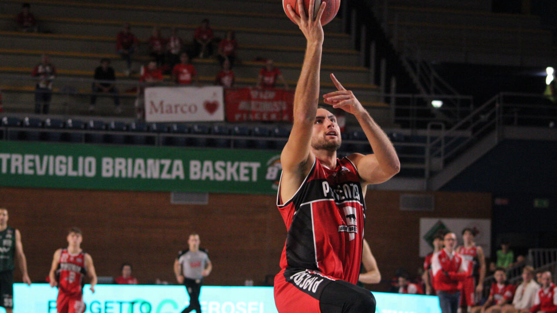 Basket Serie B: la Bakery affronta Imola, Fiorenzuola in campo a Omegna