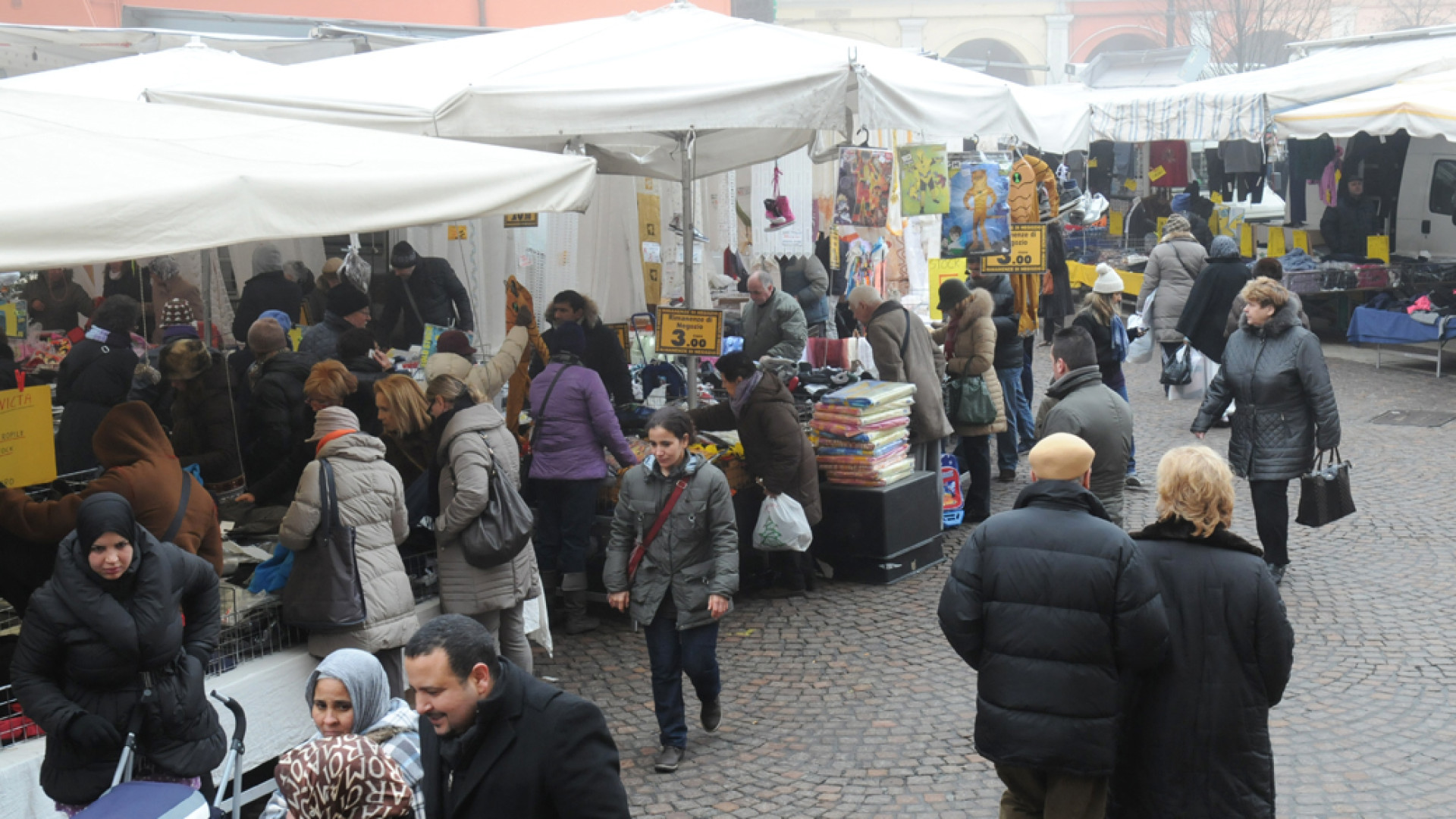 Per due sabati il mercato di Piacenza trasloca sul Pubblico passeggio