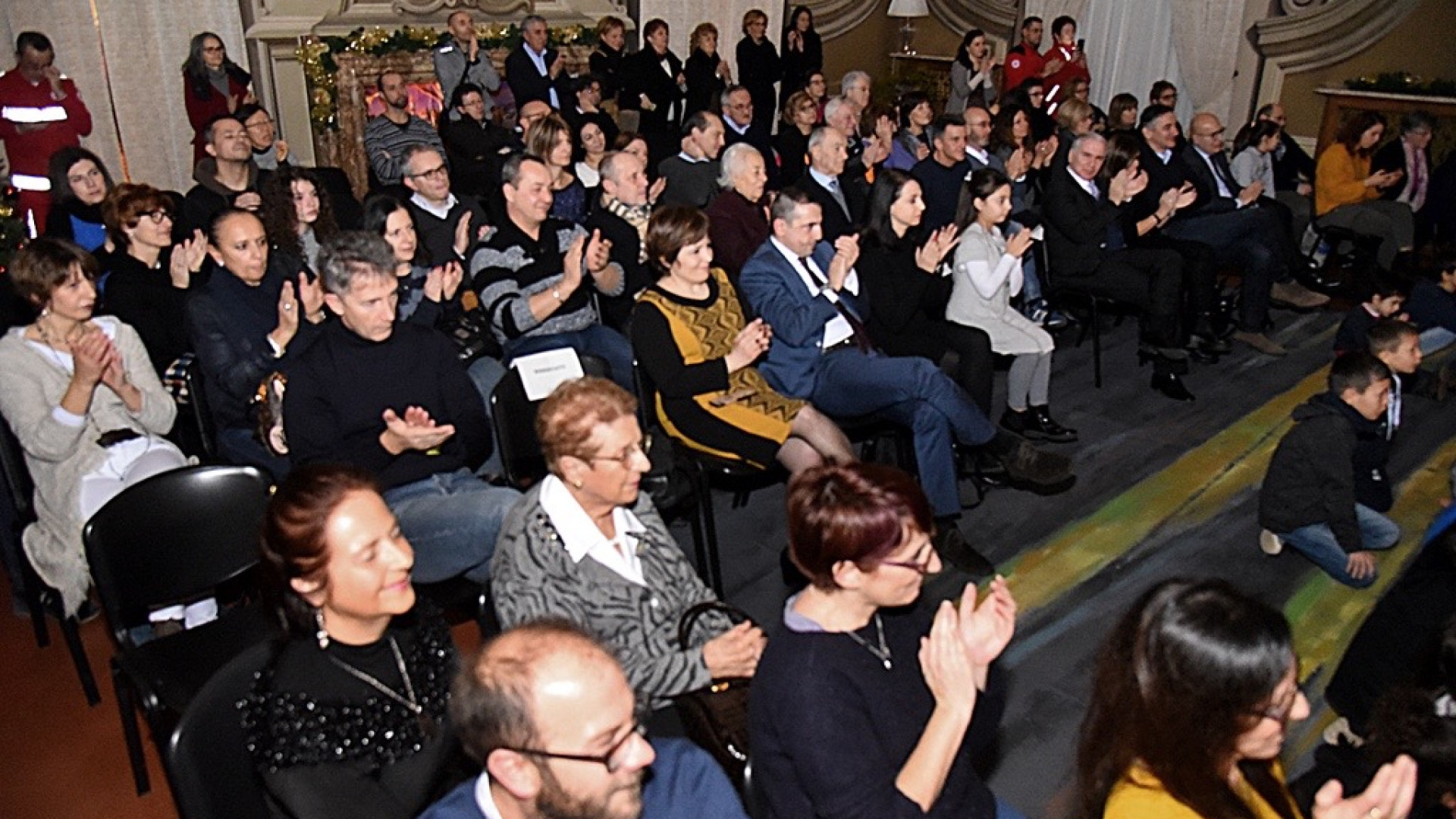 Quando il teatro si trasferisce in prefettura: pienone a palazzo Scotti da Vigoleno