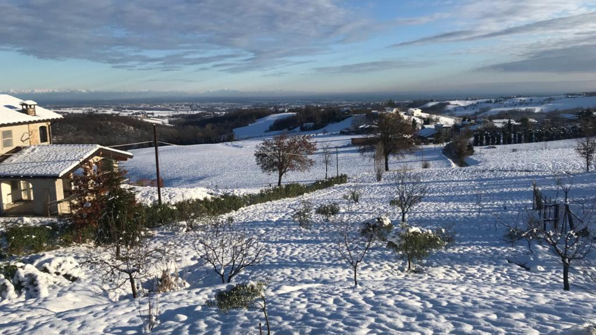 Neve, disagi in tutta la provincia: diverse zone senza luce da ieri sera