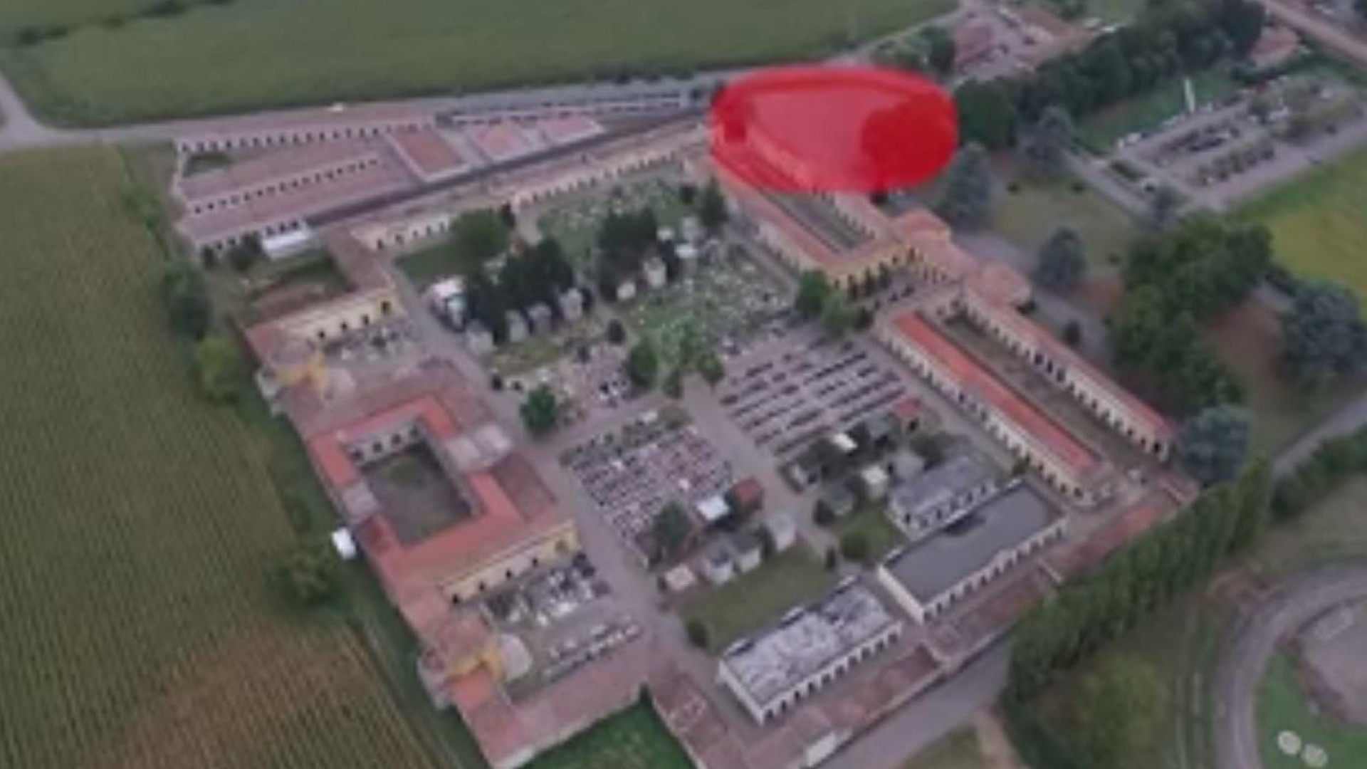 "Rivedere il progetto per l'ampliamento del cimitero di Fiorenzuola"