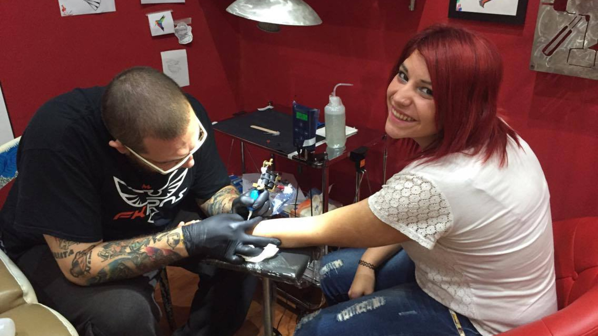 La solidarietà resta sulla pelle: anche a Piacenza tatuaggi per Amatrice