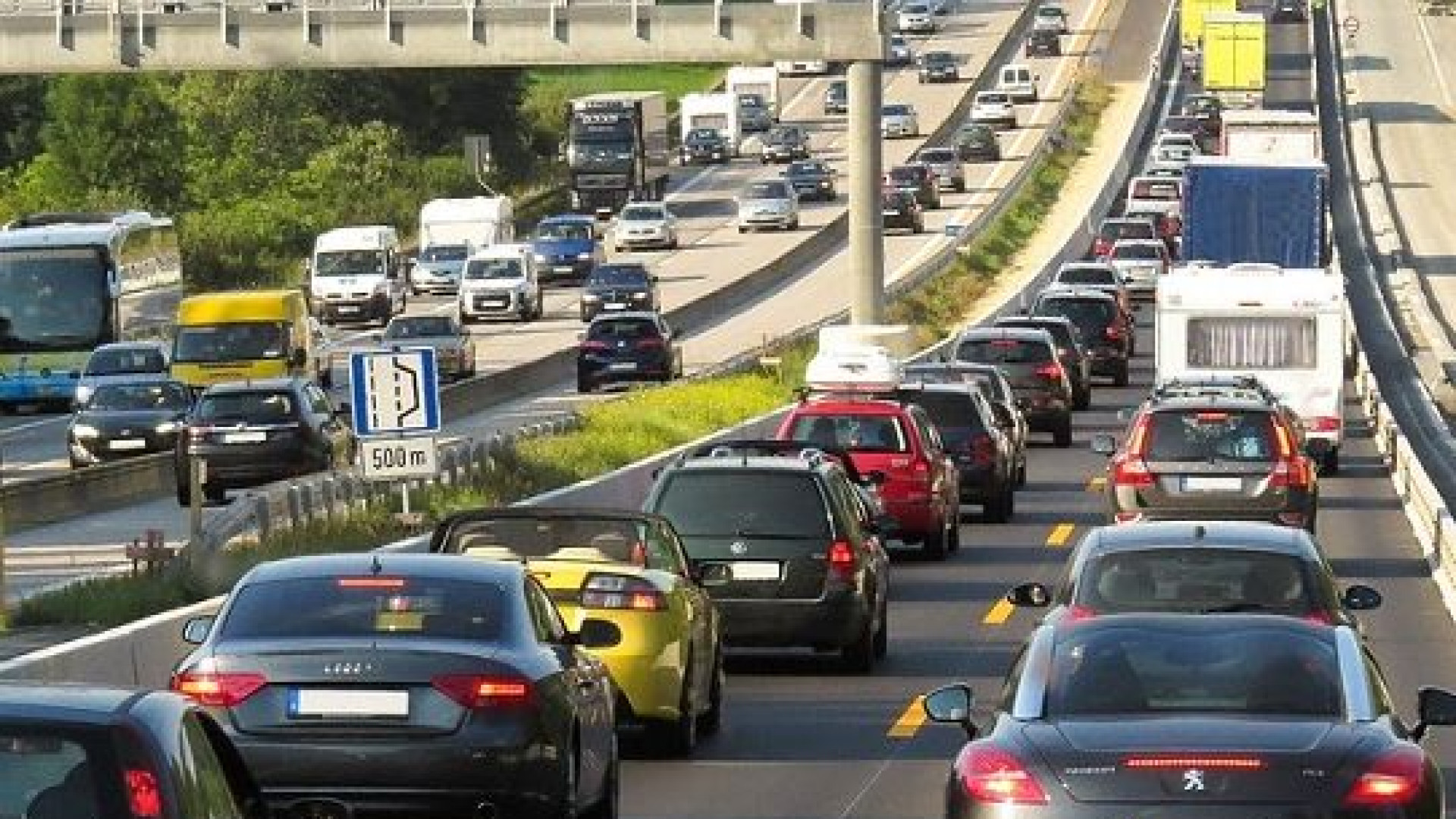 Primo controesodo dell'estate: traffico da bollino rosso sulle autostrade