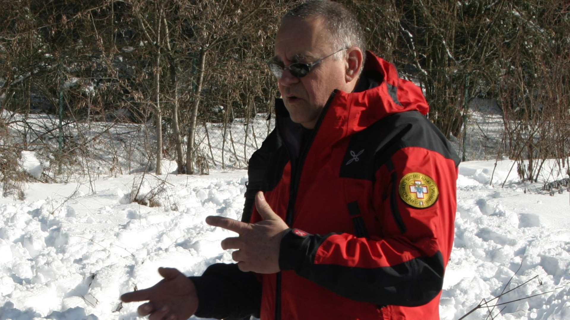 Piero vive con due esemplari di lupo. "Bisogna temere di più i cinghiali"