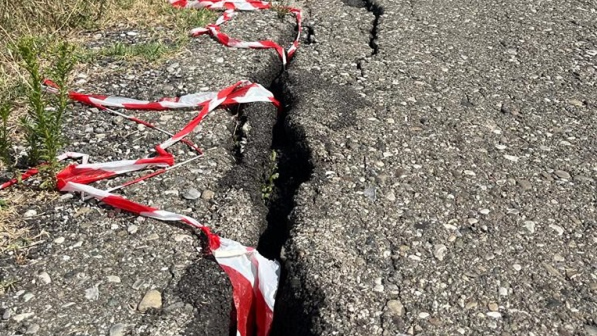 "Buche e crepe": viaggio lungo la pista ciclopedonale tra Castello e Borgonovo