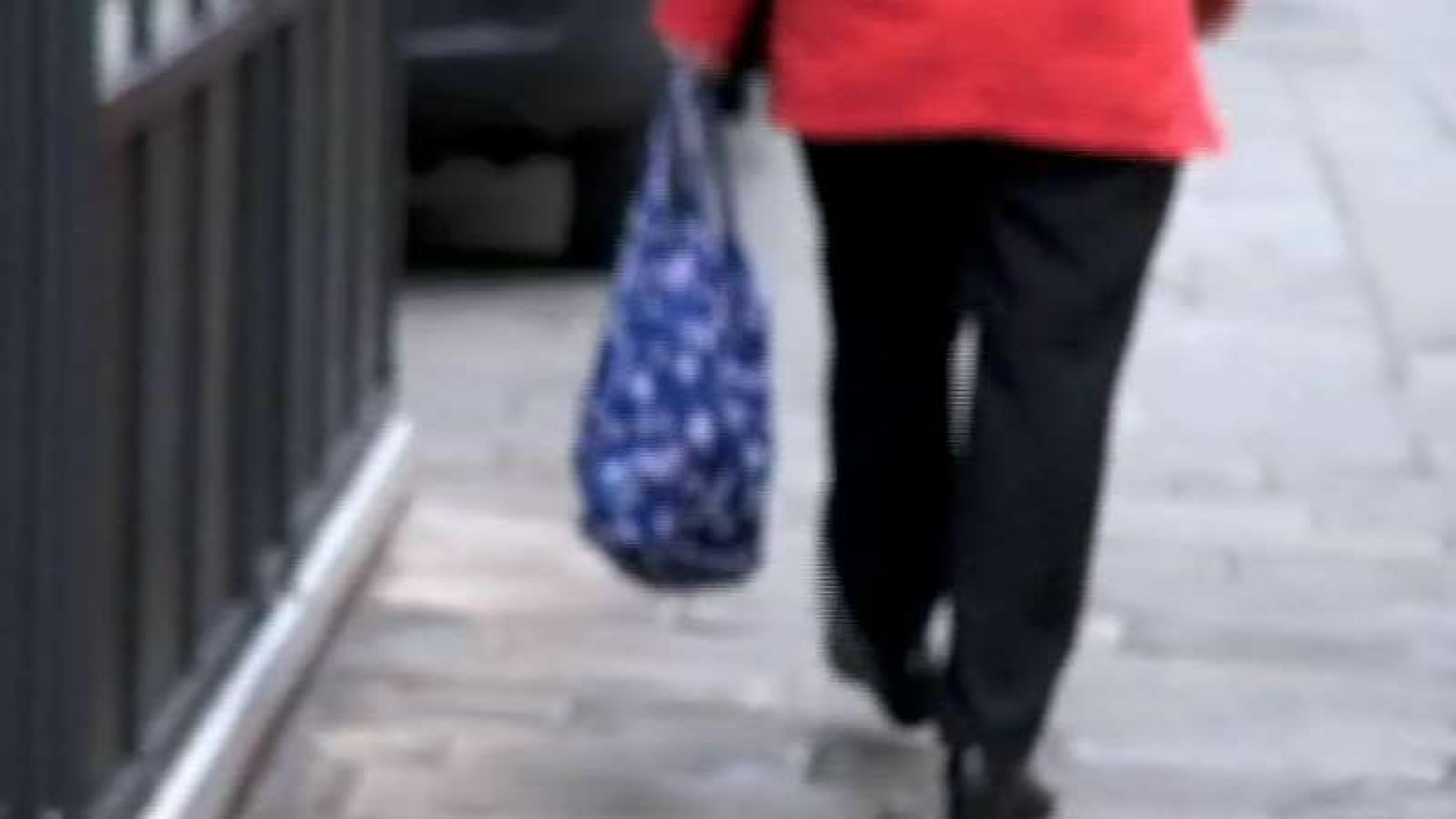 Anziani aggrediti: si cerca la coppia di rapinatori seriali