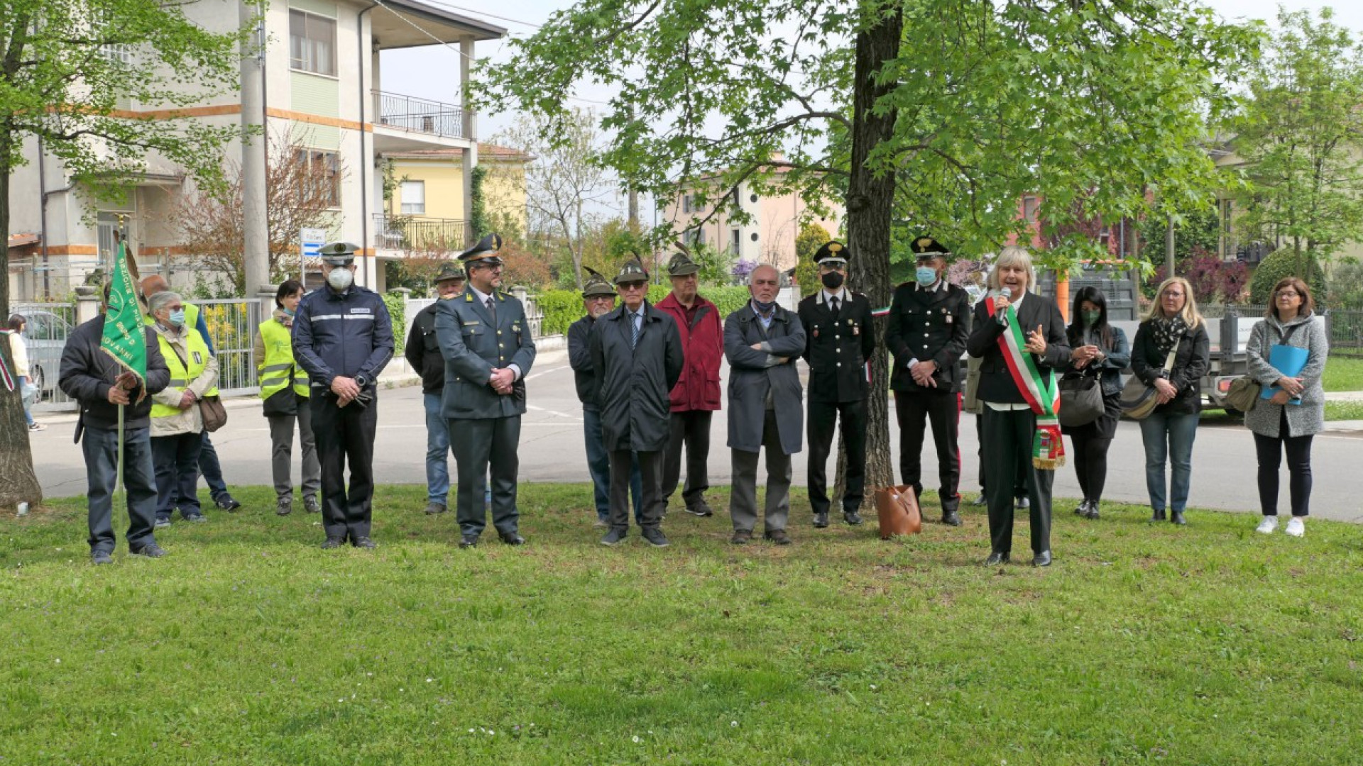 Alberi in memoria dei sette fratelli Cervi: "Esempio di scelta di amore per la libertà"