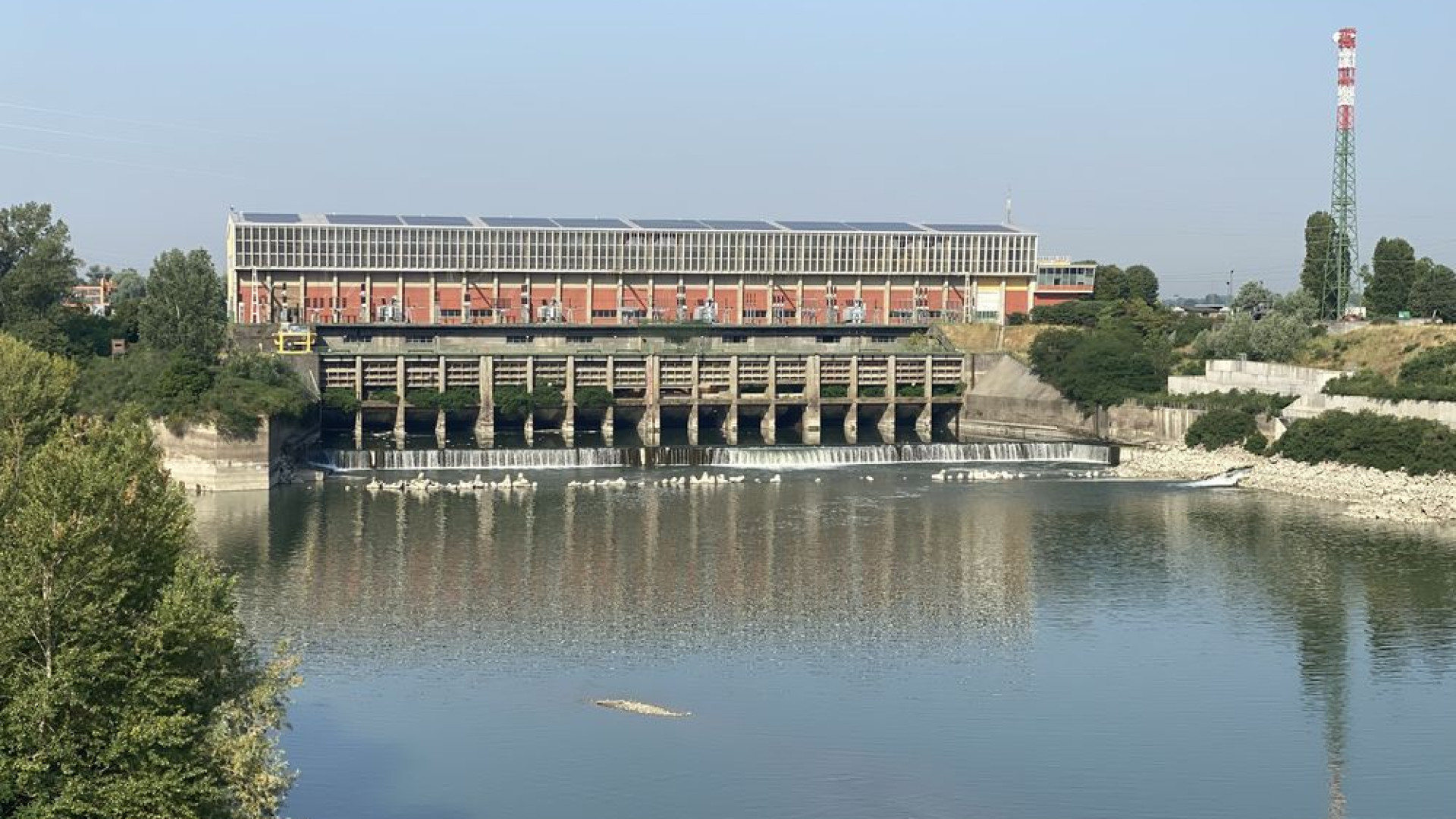 Emergenza siccità, turbine spente alla centrale idroelettrica di Isola Serafini