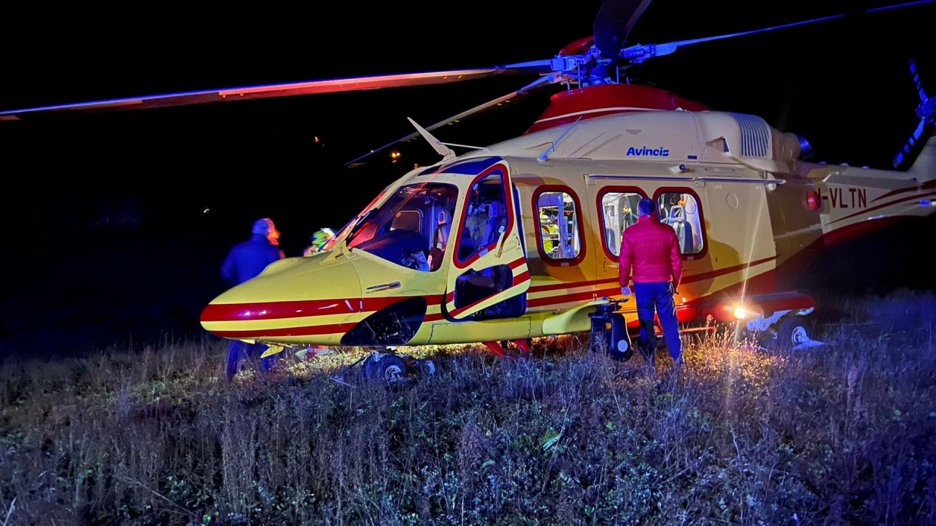 Anziano colpito da malore, volontario Anpas fuori servizio lo soccorre