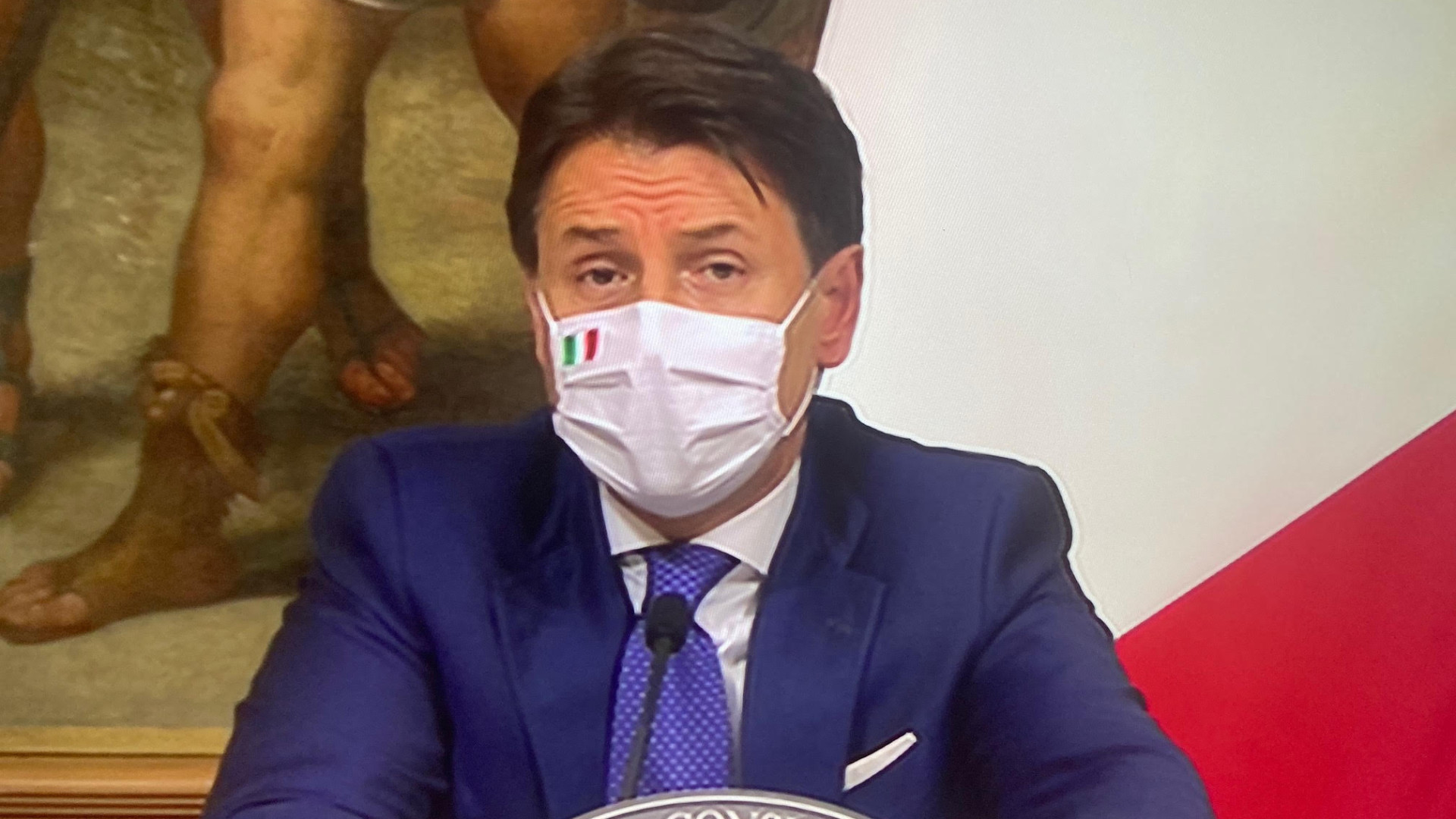 Dal 4 dicembre in vigore il nuovo Dpcm. Conte: "Sarà un Natale diverso". LE MISURE