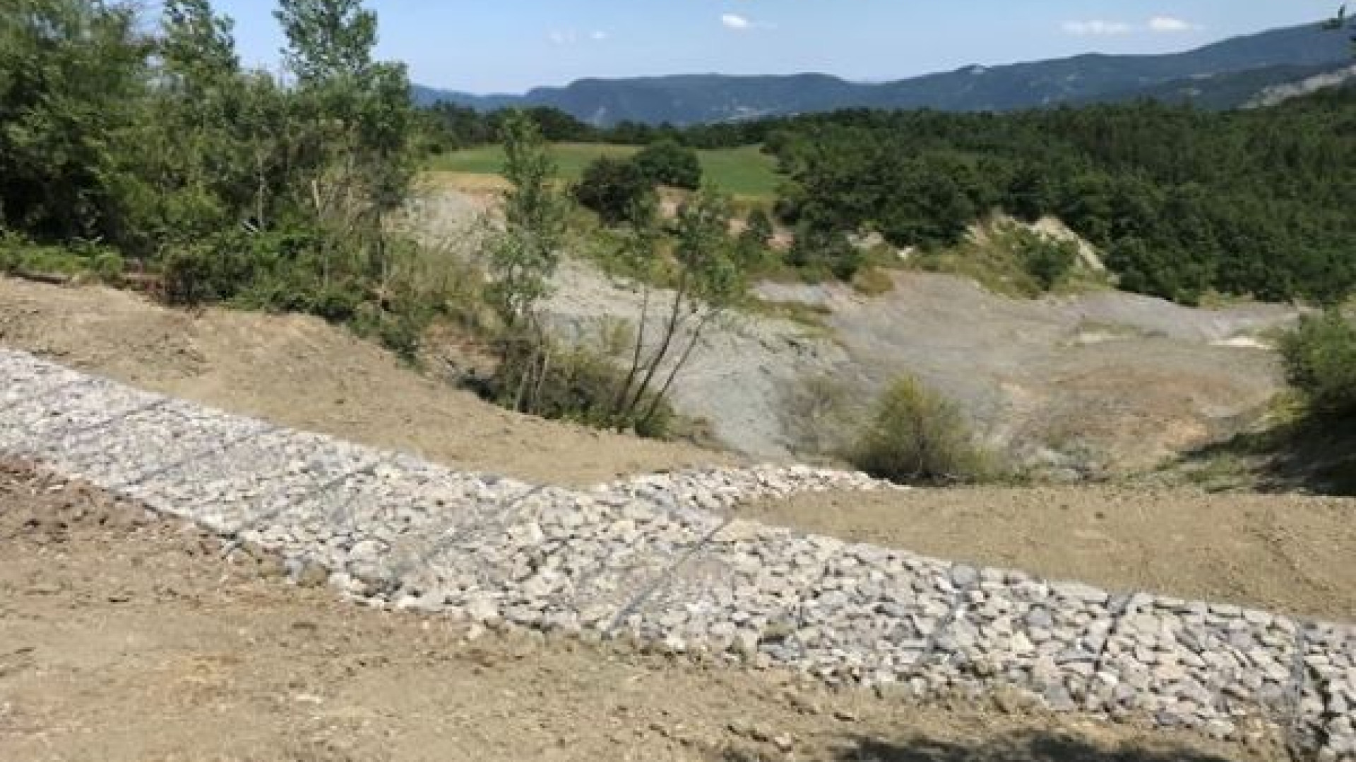 A Colombello, tra Morfasso e Bettola, ultimate le opere di consolidamento del suolo