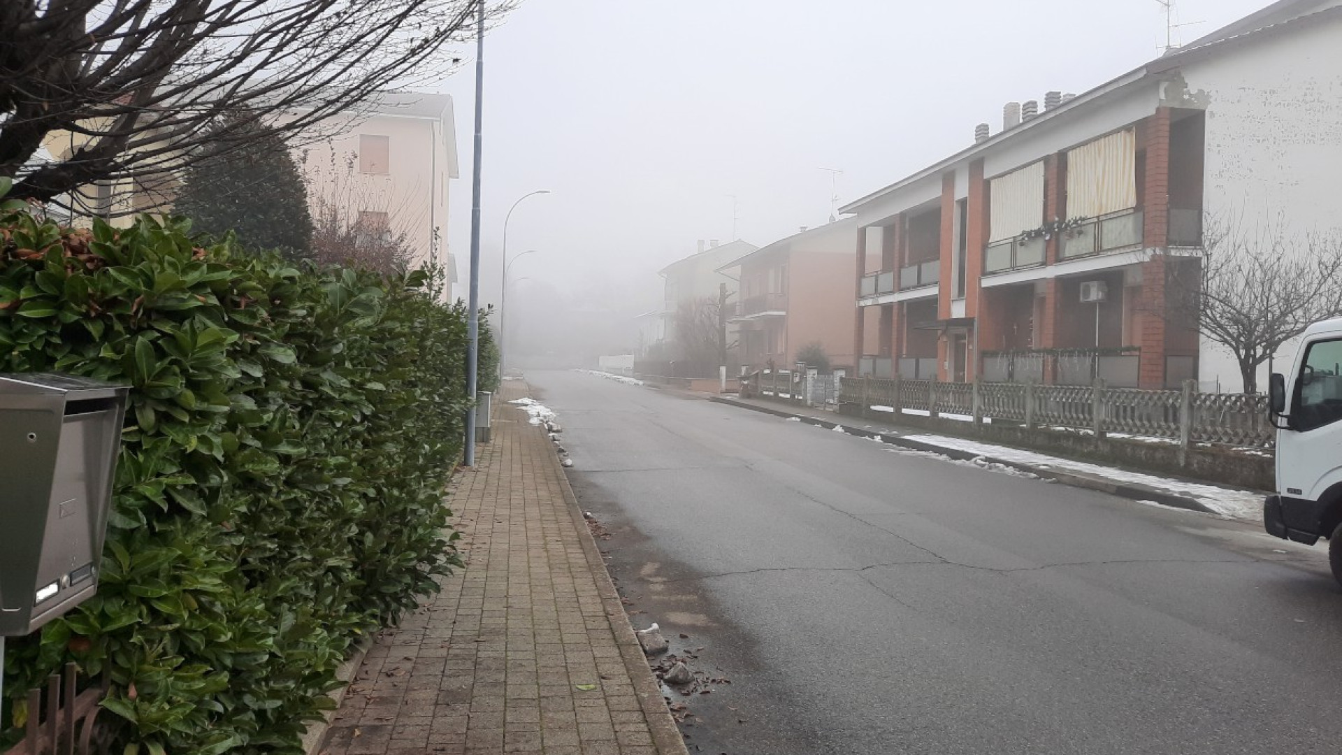 Razzia in appartamenti a Podenzano, magro bottino: collanine e medaglia militare