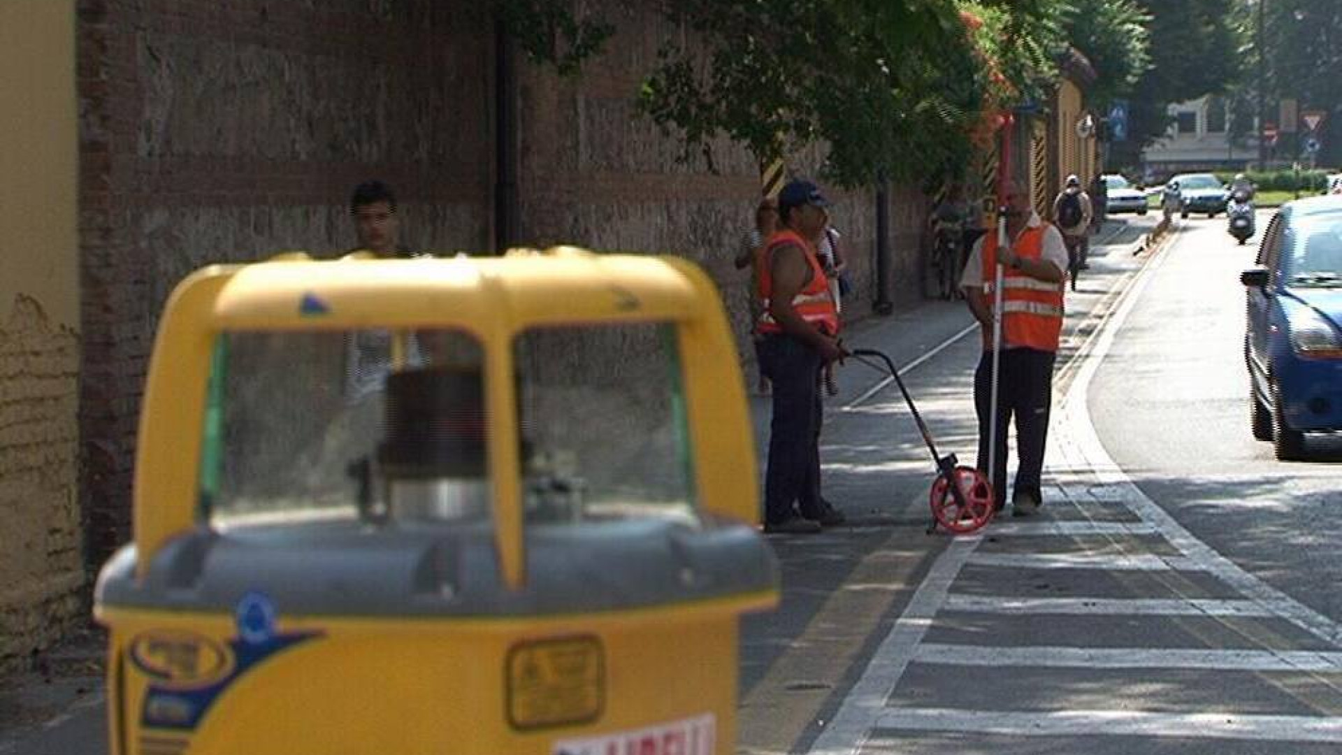 Via ai lavori per la ciclabile in via XXIV Maggio e il nuovo tetto alla scuola Alberoni