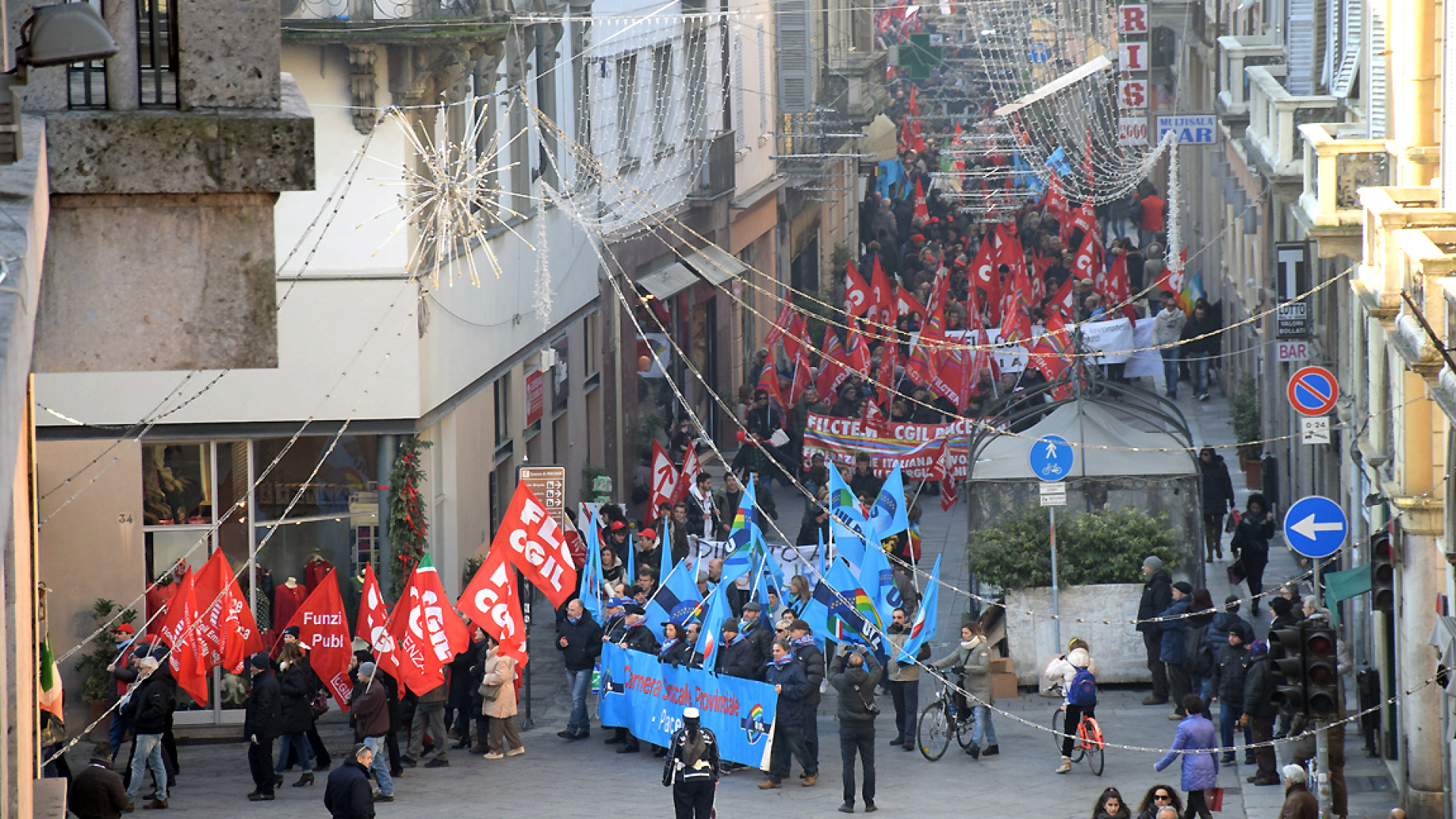 Sciopero generale, corteo in centro a Piacenza contro il Jobs Act