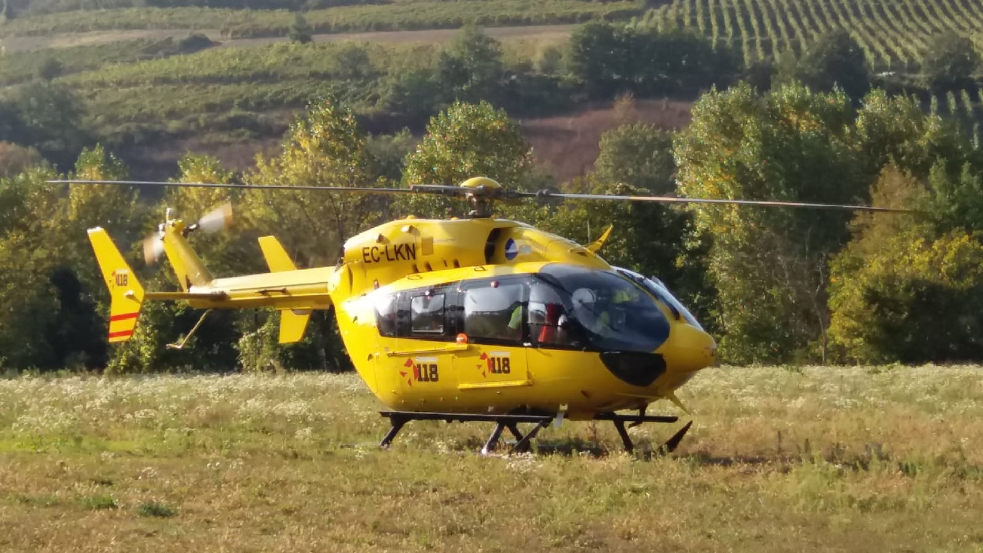 Castell'Arquato, pulisce il fucile e parte un colpo: 25enne in ospedale