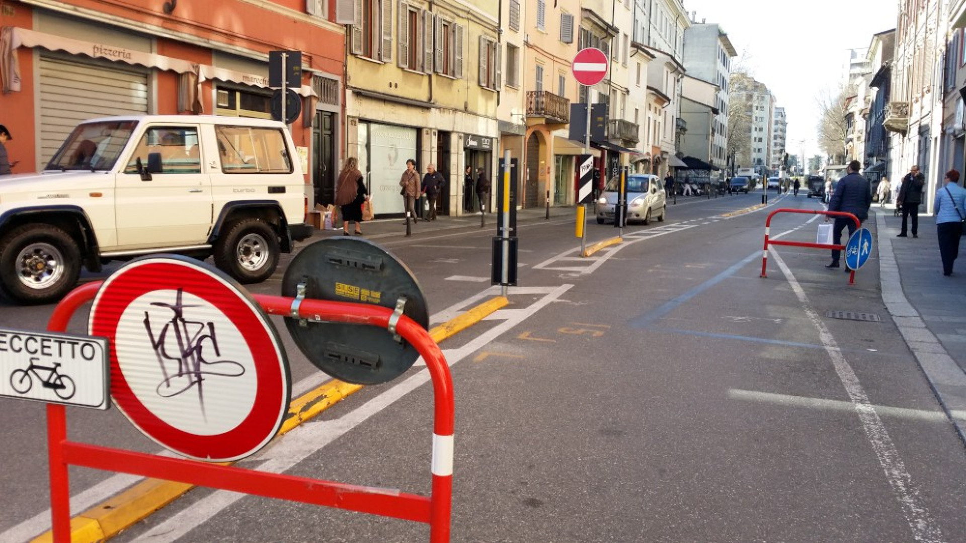 Corso e via Venturini, commercianti e residenti: "Un fallimento. Si torni alle origini"