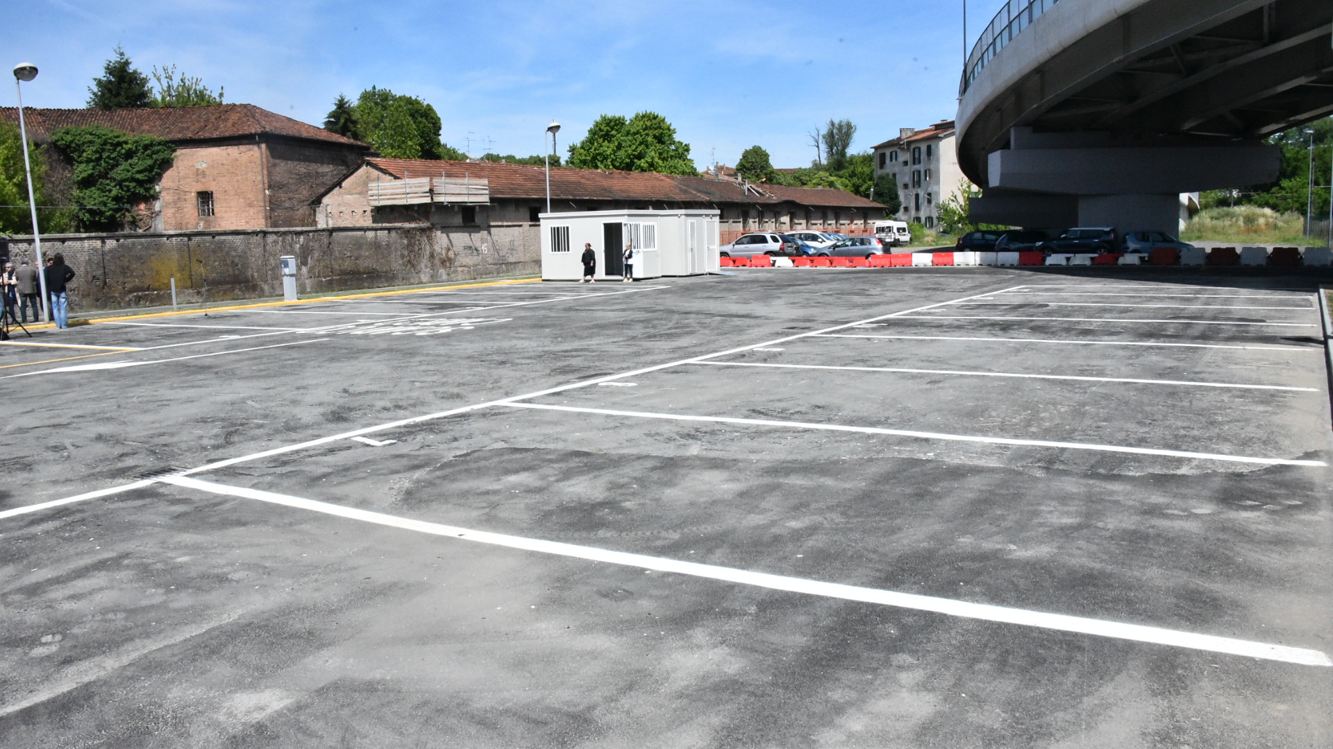 Inaugurata l'area di sosta per camperisti: 13 piazzole e servizio di bike sharing