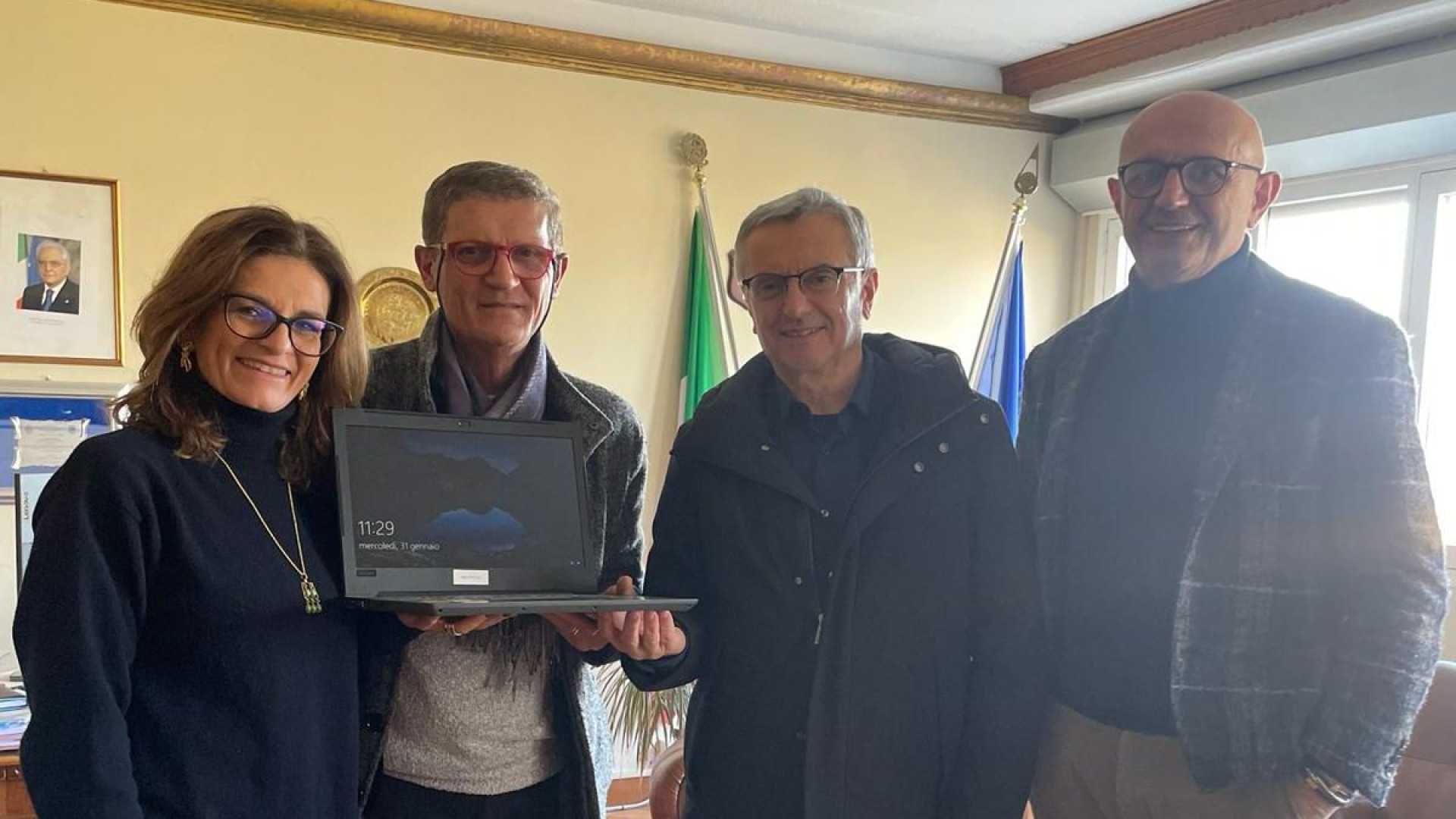 Novate, con le donazioni Bulla e Squeri  prende forma il magazzino abbigliamento