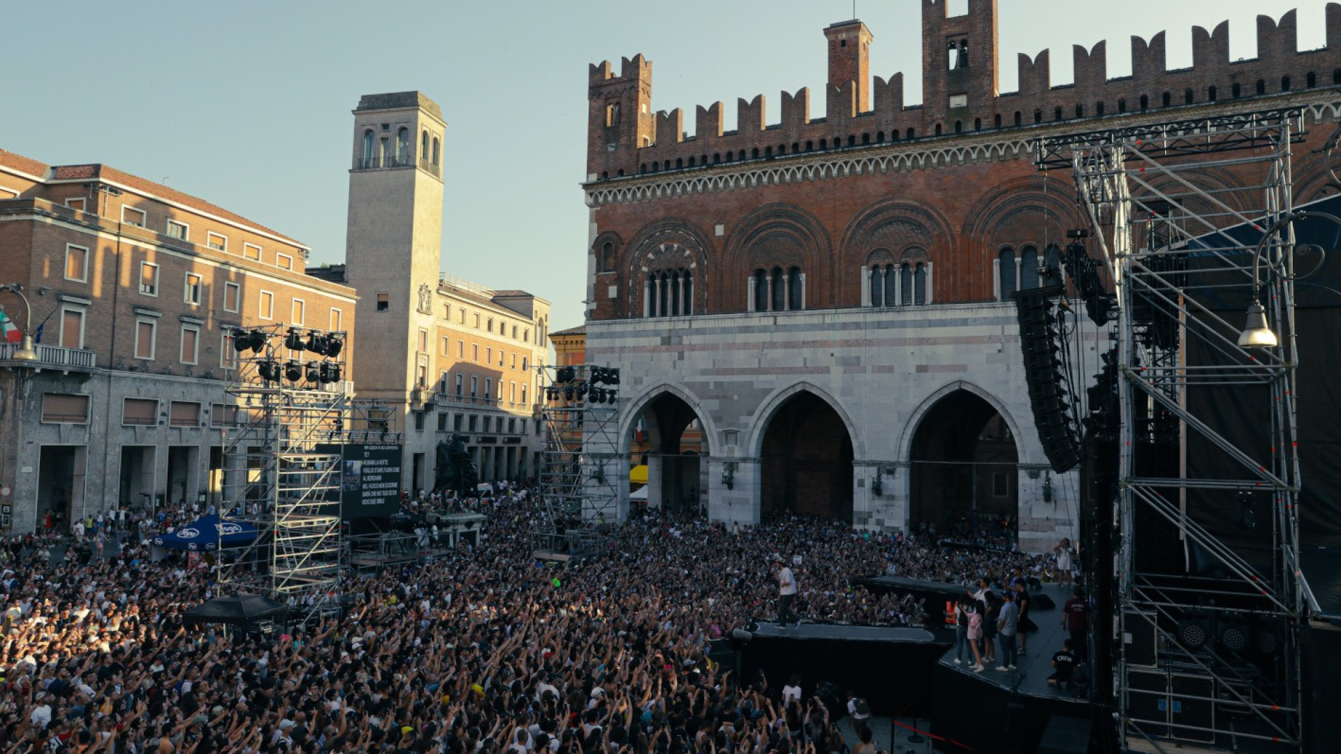 Martedì il concerto di Radio Bruno in Piazza Cavalli: tutte le modifiche alla viabilità