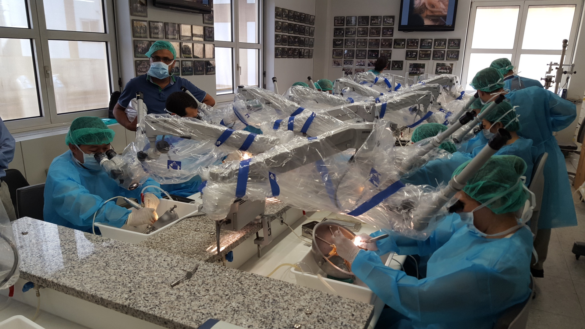 Chirurgia dell'orecchio: 14 medici stranieri a Piacenza per imparare le tecniche