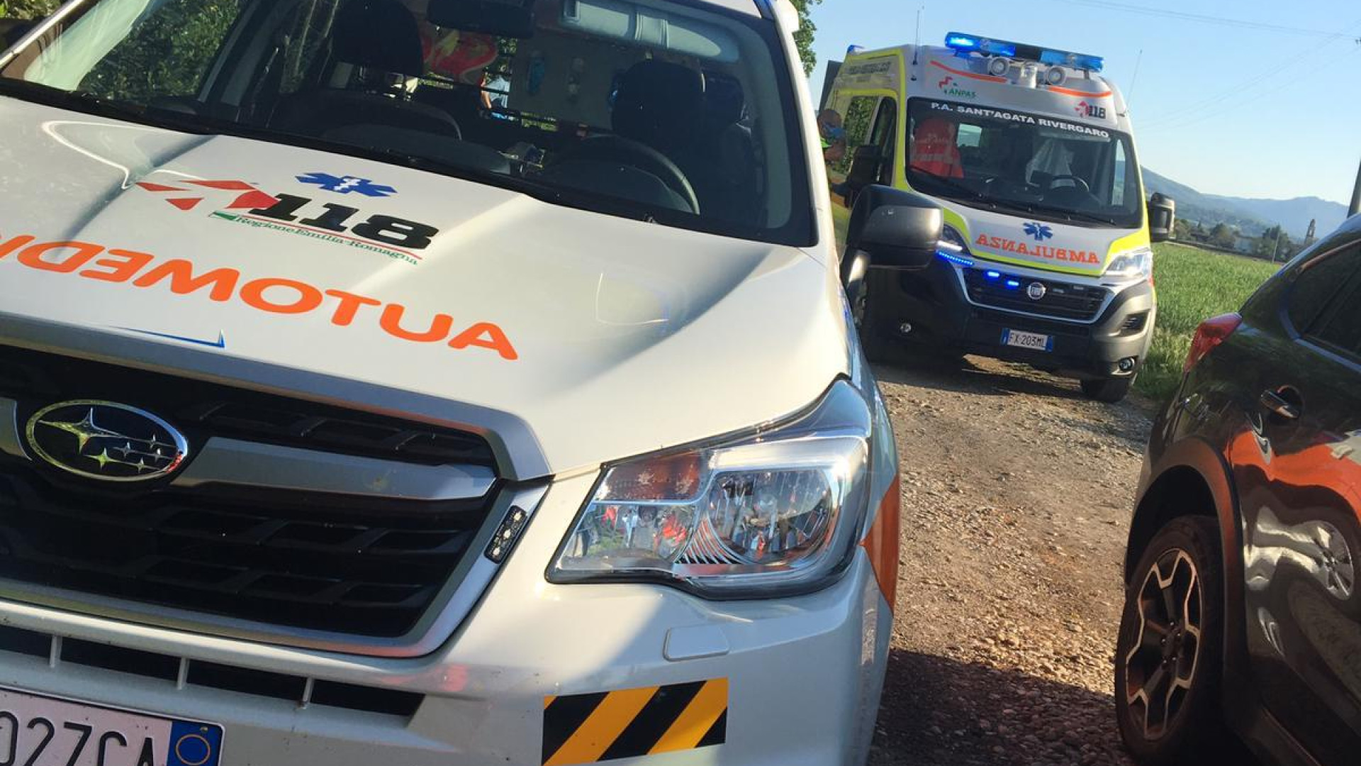 Precipita in un fossato profondo quattro metri, ritrovato dopo un'ora