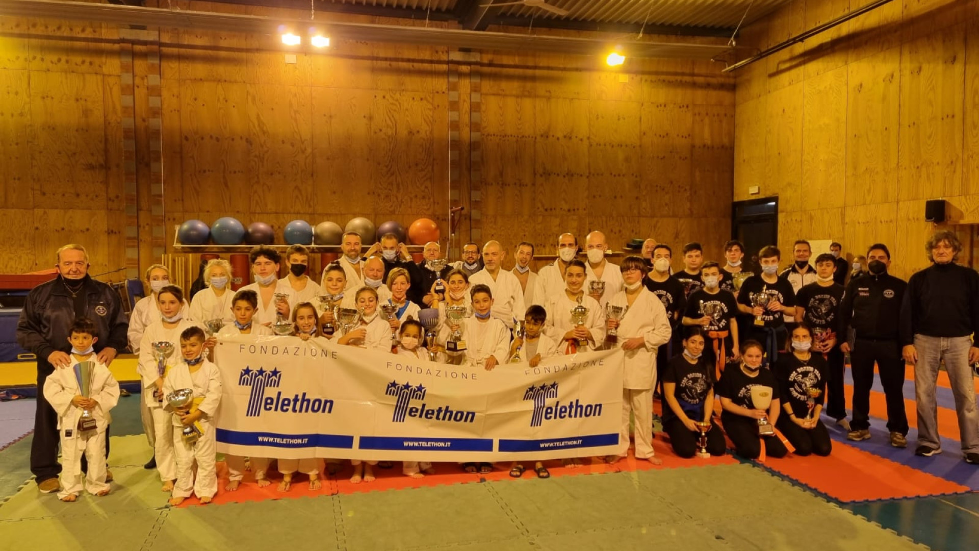 Le arti marziali sostengono la raccolta natalizia di Telethon: superati i 18mila euro