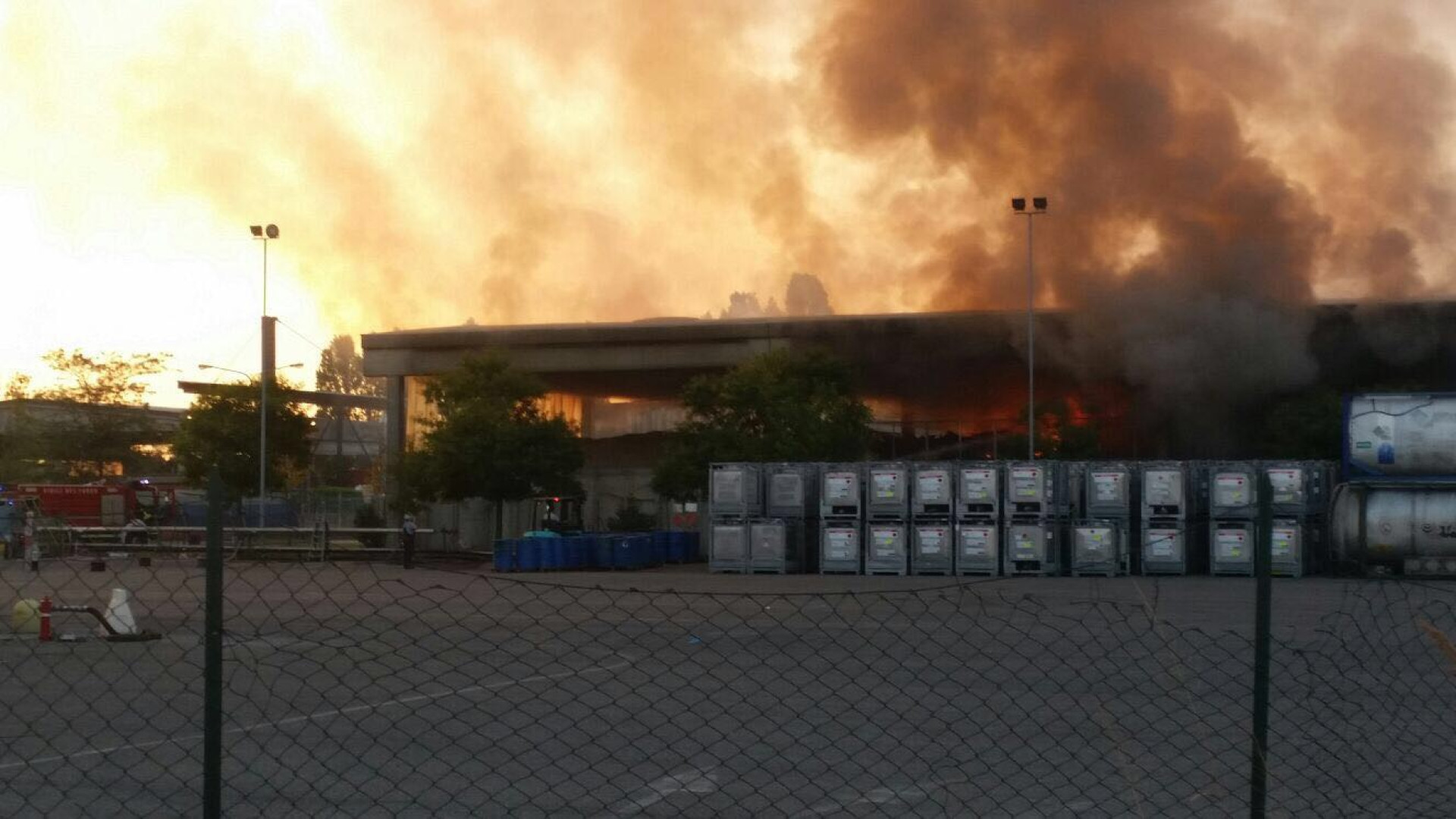 Incendio a Borgoforte, i ragazzini non respirano: allenamento sospeso