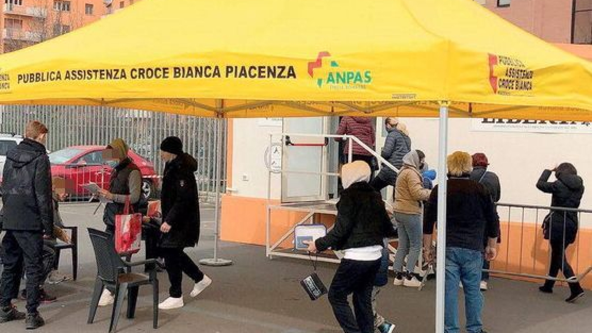 Profughi ucraini, mille nel Piacentino. Solo 40 sono vaccinati contro il Covid