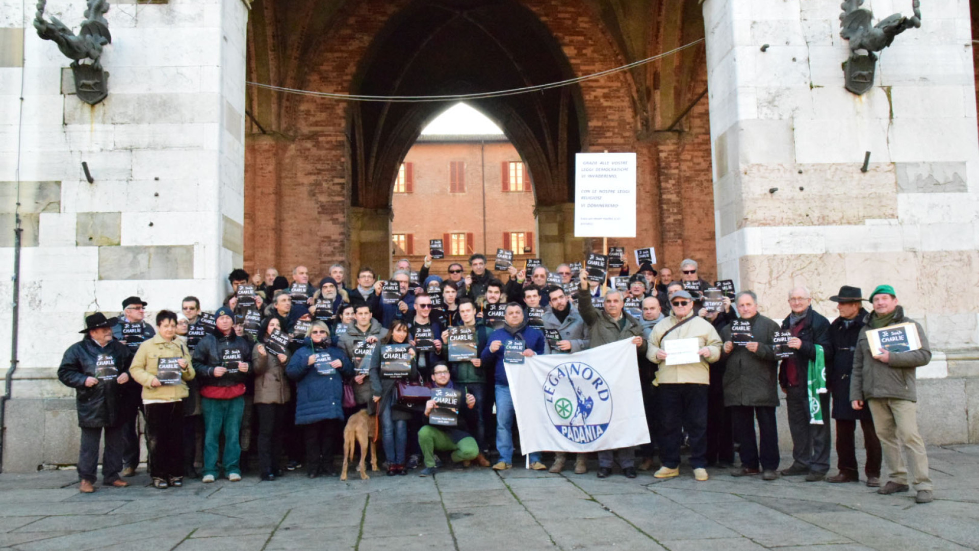 Attentati in Francia, la Lega in Piazza: “Chiediamo più sicurezza”