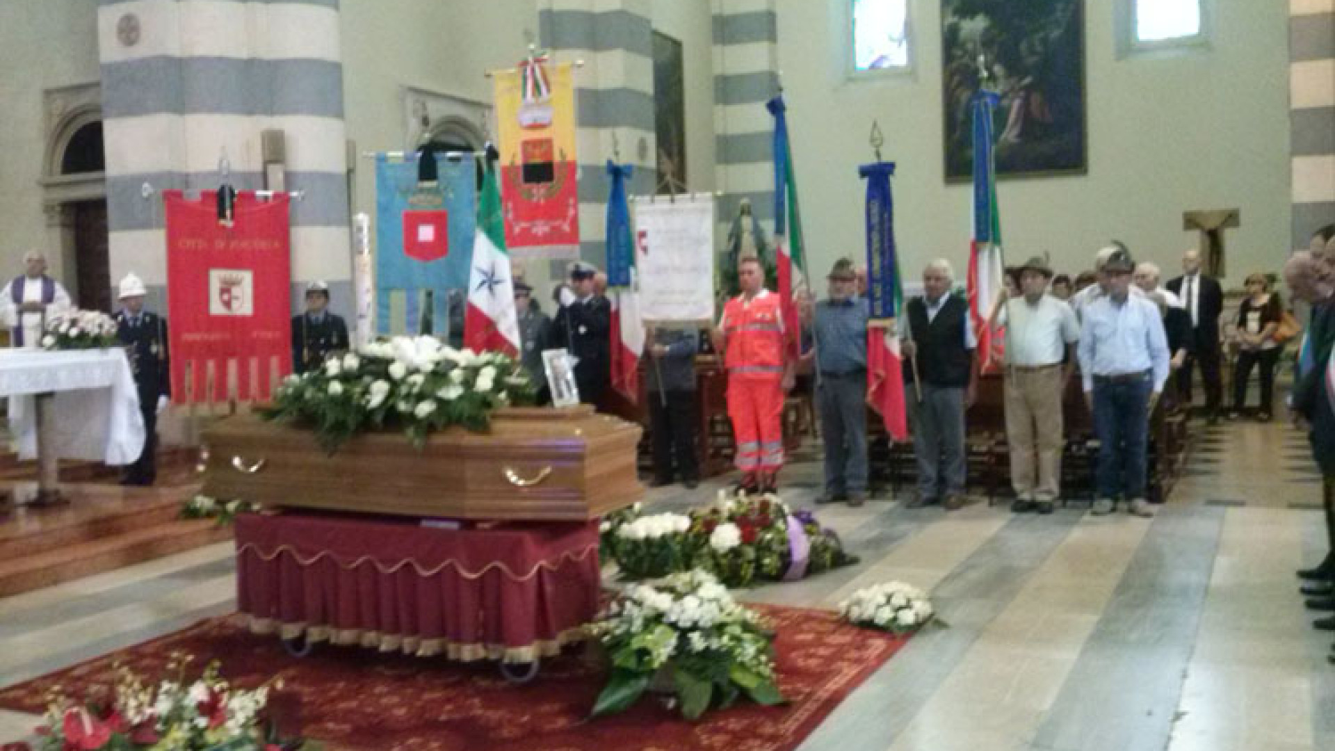 Addio al senatore Spigaroli, chiesa del Corpus Domini gremita