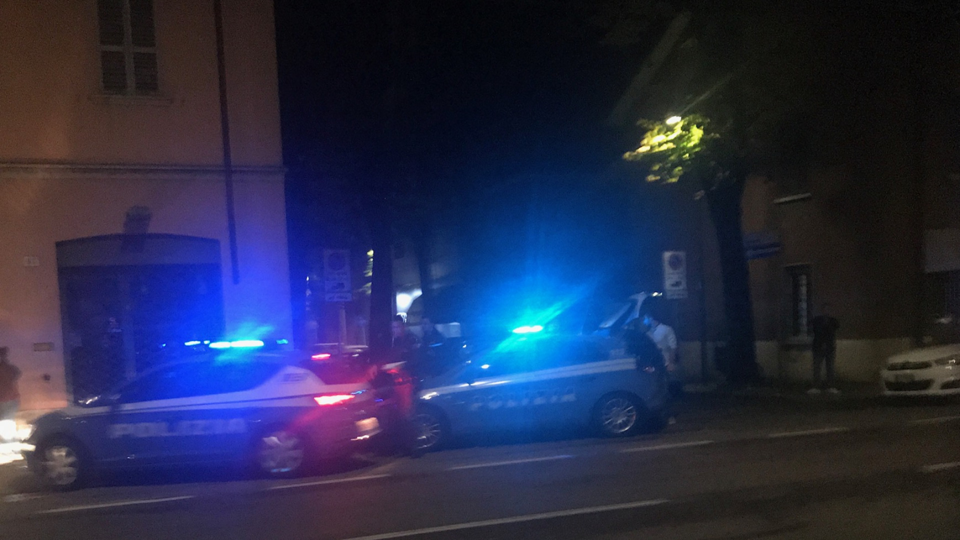 Arresto cardiaco: 67enne salvato in discoteca con il defibrillatore