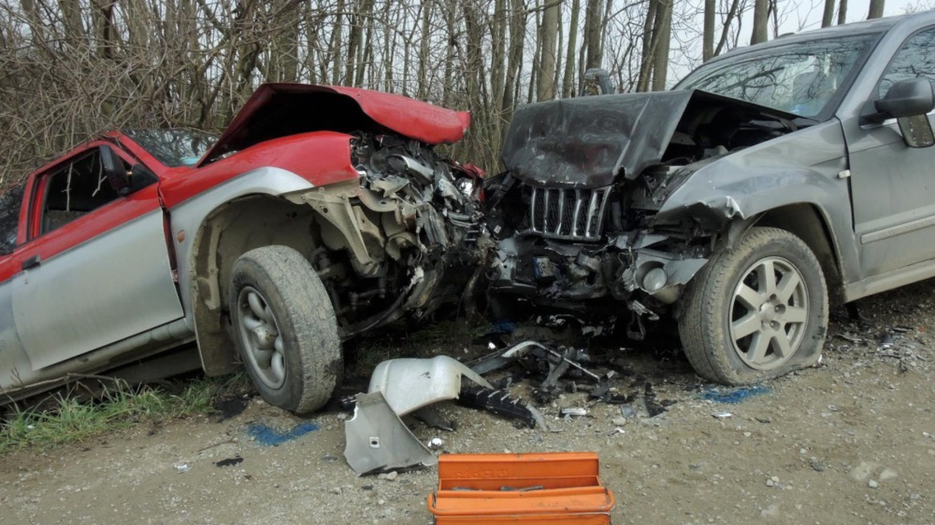 Scontro tra due auto a Berlasco di Castelsangiovanni, grave un uomo