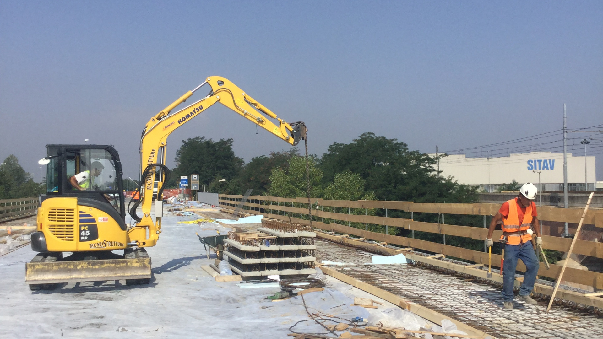 Lavori di ristrutturazione al ponte Trebbia, nuova strada completata