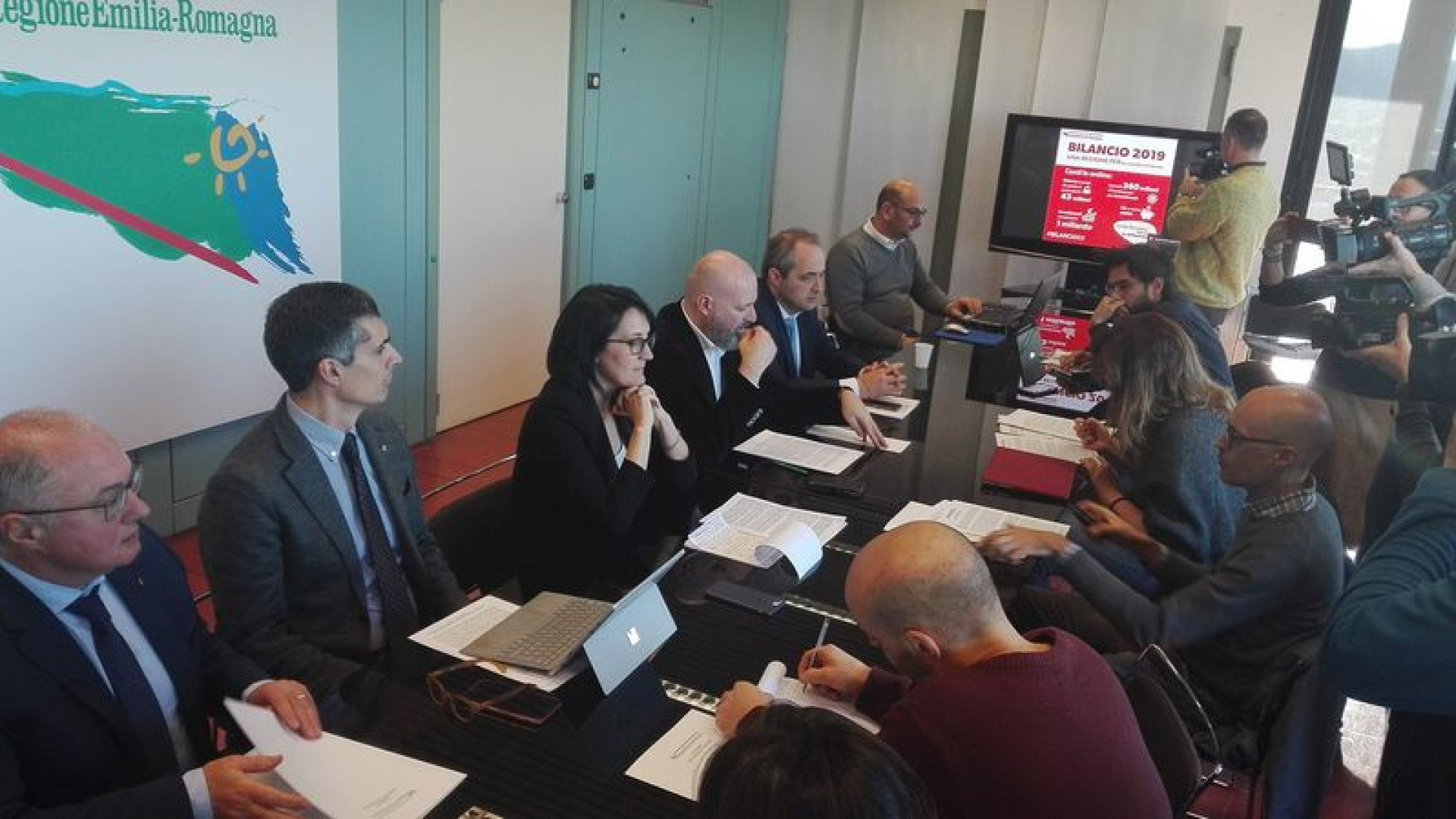 Regione: conti ok per riduzione carico fiscale, 360 milioni di investimenti