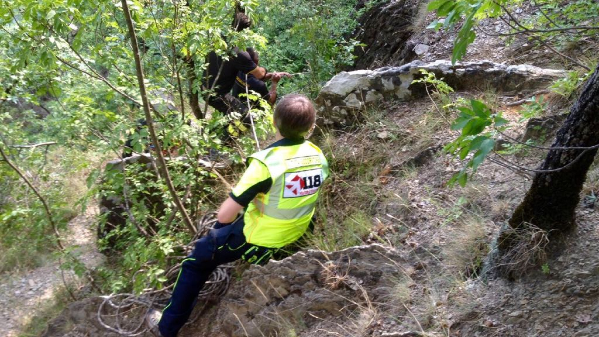 Marsaglia, dopo la gita in Trebbia si arrampica e resta bloccata: salvata 36enne